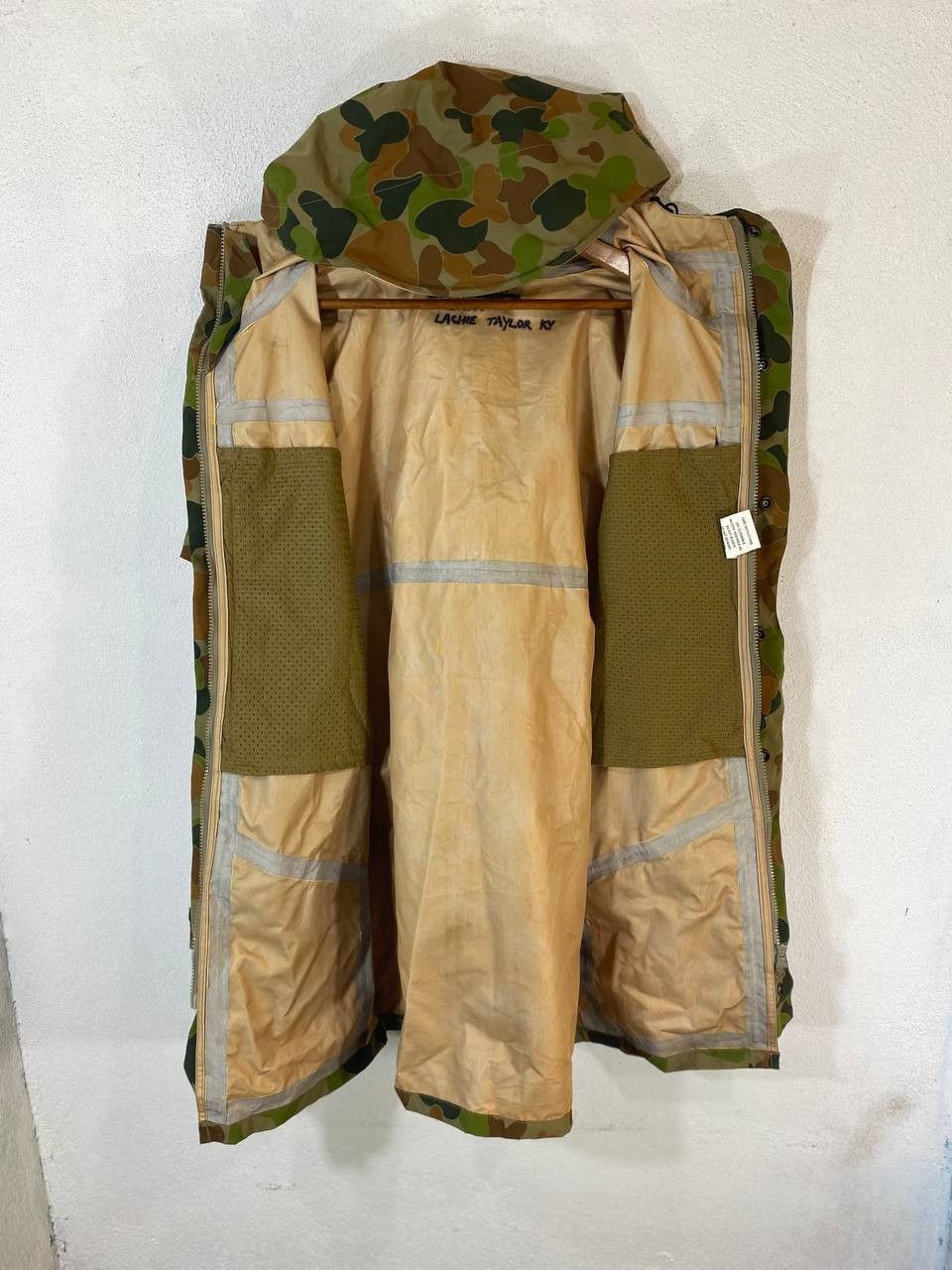 Vintage camo frogskin waterproof long jacket nice design Size US M / EU 48-50 / 2 - 6 Thumbnail