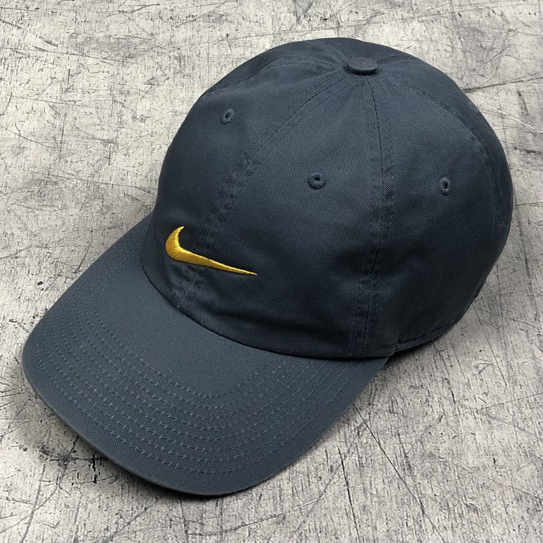 Nike Y2K Nike Swoosh Cap Size ONE SIZE - 2 Thumbnail