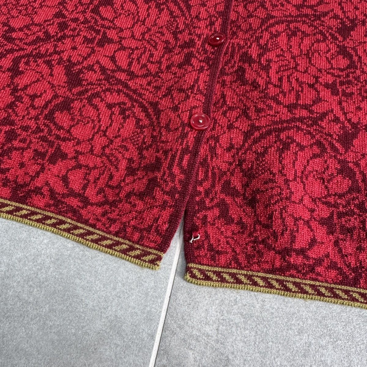 Vintage Vintage Oleana Wool Floral Women Button Cardigan Sweater Size M / US 6-8 / IT 42-44 - 6 Thumbnail