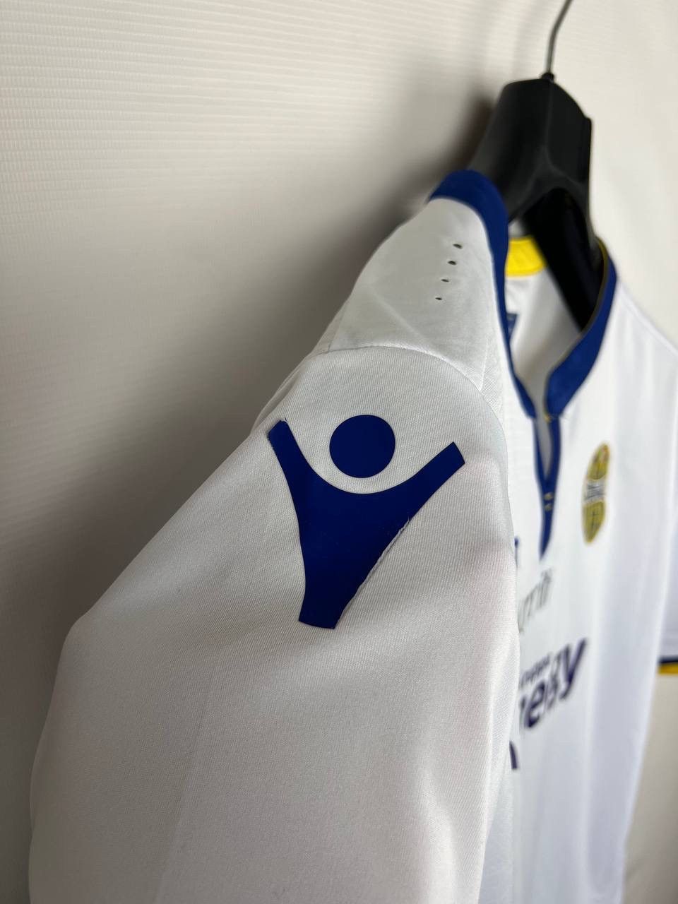 Other Hellas Verona Macron 2018/19 away jersey size XL Size US XL / EU 56 / 4 - 6 Thumbnail