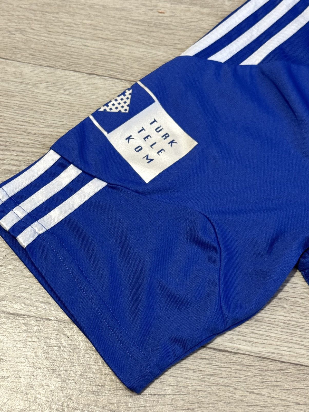 Adidas 🔷Vintage Adidas Fenerbahce 2010/11 Soccer jersey🔷 Size US M / EU 48-50 / 2 - 5 Thumbnail