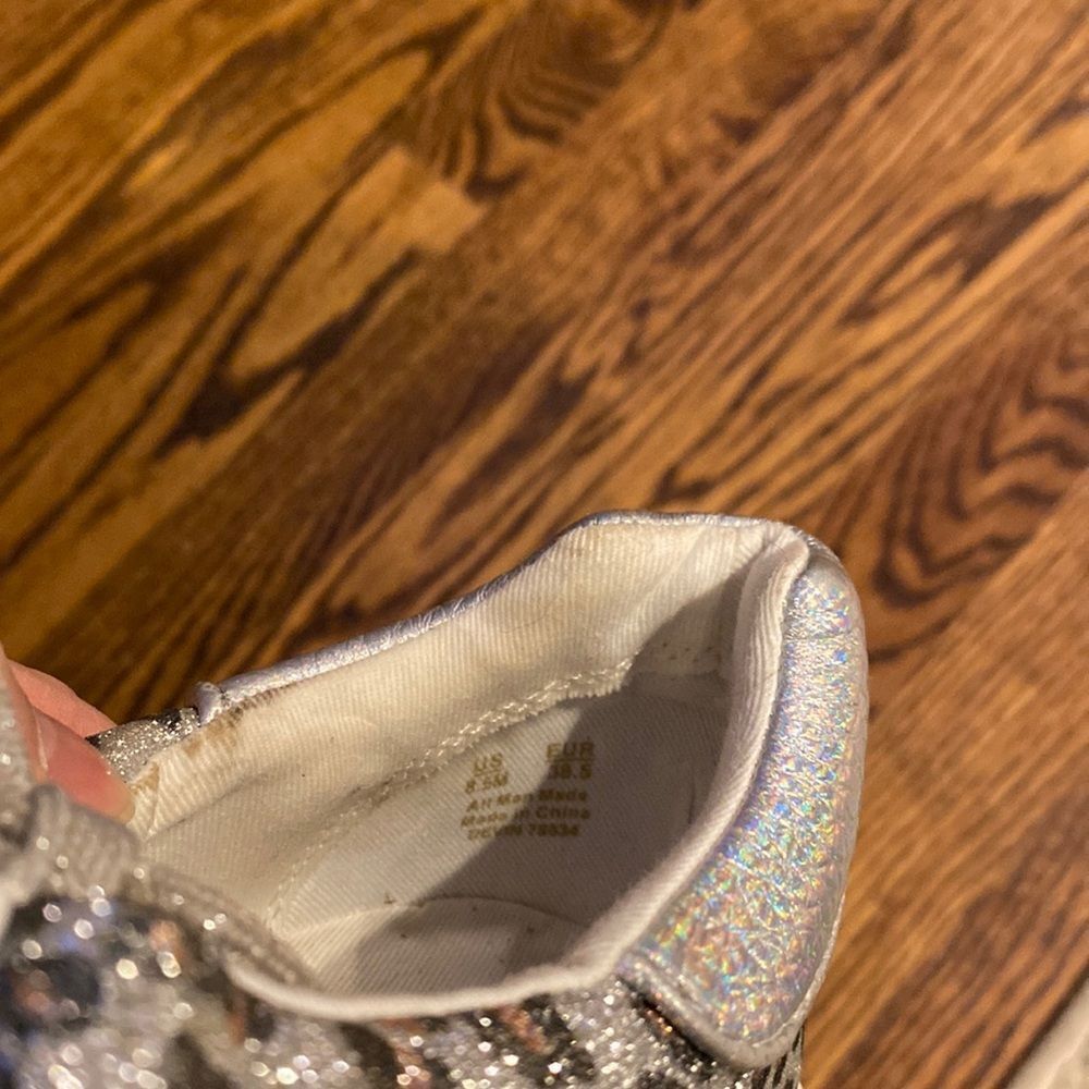Sam Edelman Circus by Sam Edelman 8.5M white & silver leopard sneakers Size US 8.5 / IT 38.5 - 7 Thumbnail