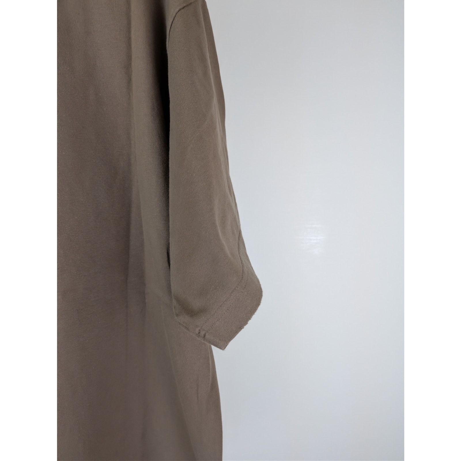 Balenciaga o1rshd1 Metal Print Vintage Jersey Oversized T-Shirt Taupe Size US M / EU 48-50 / 2 - 13 Thumbnail