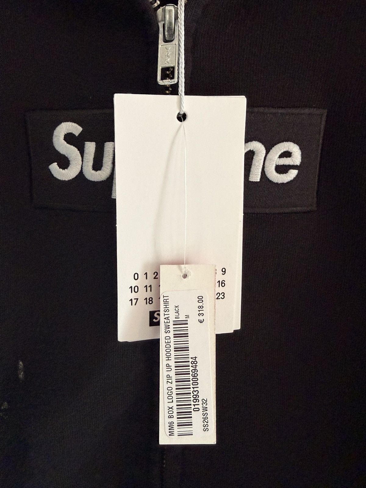 Maison Margiela SUPREME MM6 Zip 2026 Size US M / EU 48-50 / 2 - 3 Thumbnail