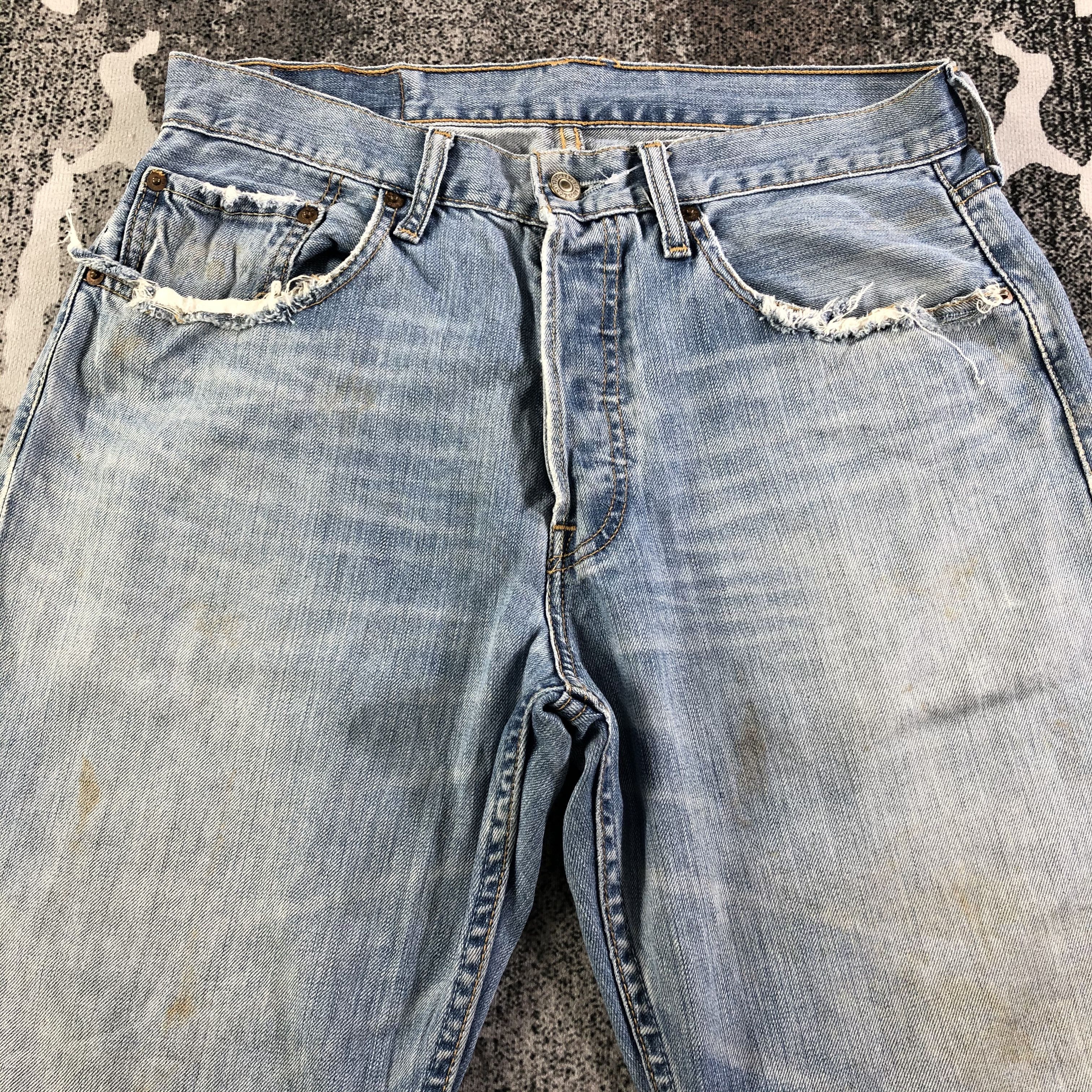 Levi's Vintage Levis 501 Jeans Medium Wash Denim KJ2137 Size US 32 / EU 48 - 3 Thumbnail