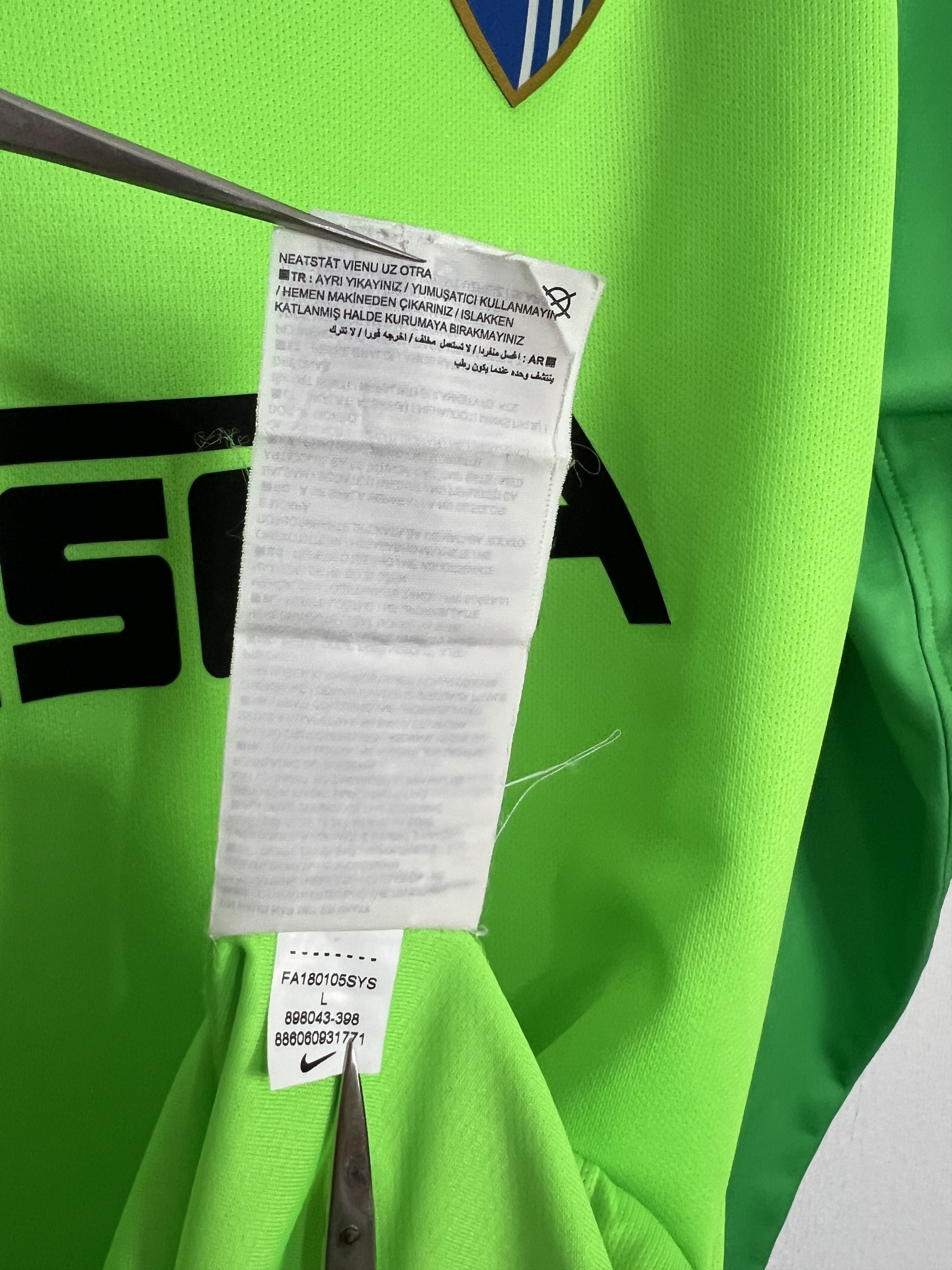 Nike Malaga Nike 2019 Football Goalkeeper Shirt Soccer Jersey Size US L / EU 52-54 / 3 - 11 Thumbnail