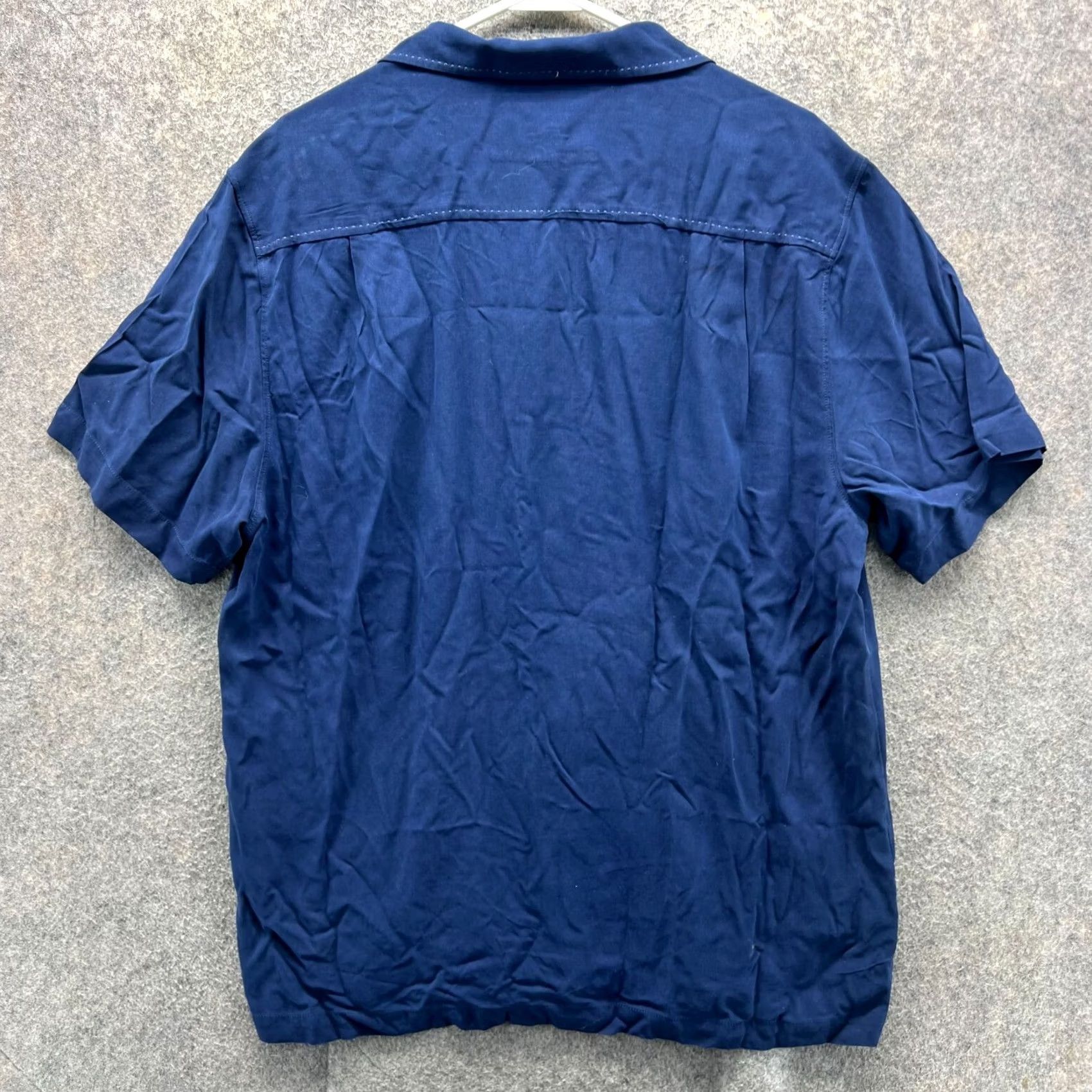 Tommy Bahama Tommy Bahama Shirt Mens Large Blue Navy Button Down Preppy Silk Blank Hawaiian - Vintage Size US L / EU 52-54 / 3 - 2 Thumbnail