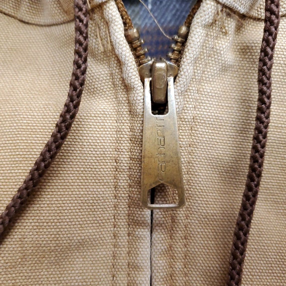 Carhartt VINTAGE Carhartt Jacket Mens 2XL Canvas Active Hooded Lined Sun Faded 90s Work Brown Accents Logo Pockets Zip Casual Womens Mens Size US XXL / EU 58 / 5 - 7 Thumbnail