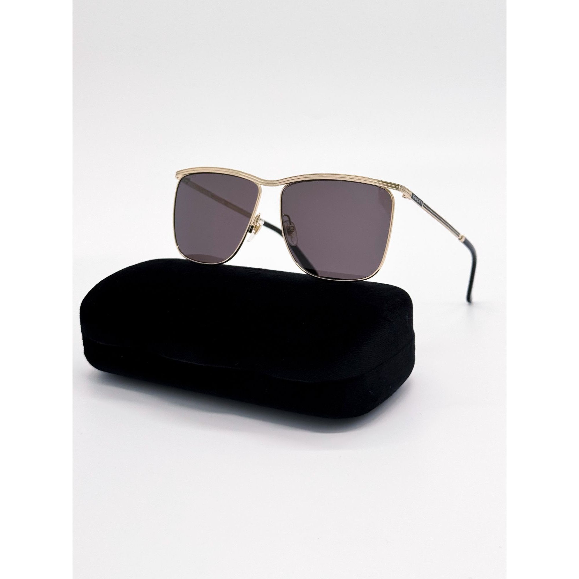 Gucci NEW GUCCI SUNGLASSES GG0821S 001 GOLD UNISEX EYEWEAR Size ONE SIZE - 2 Thumbnail
