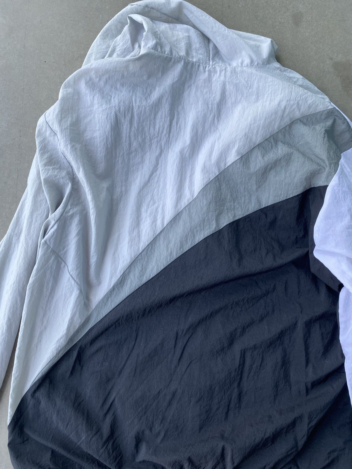 Jordan Brand Jordan Air Windbreaker Jacket White Grey Black Jumpman Size US L / EU 52-54 / 3 - 2 Thumbnail