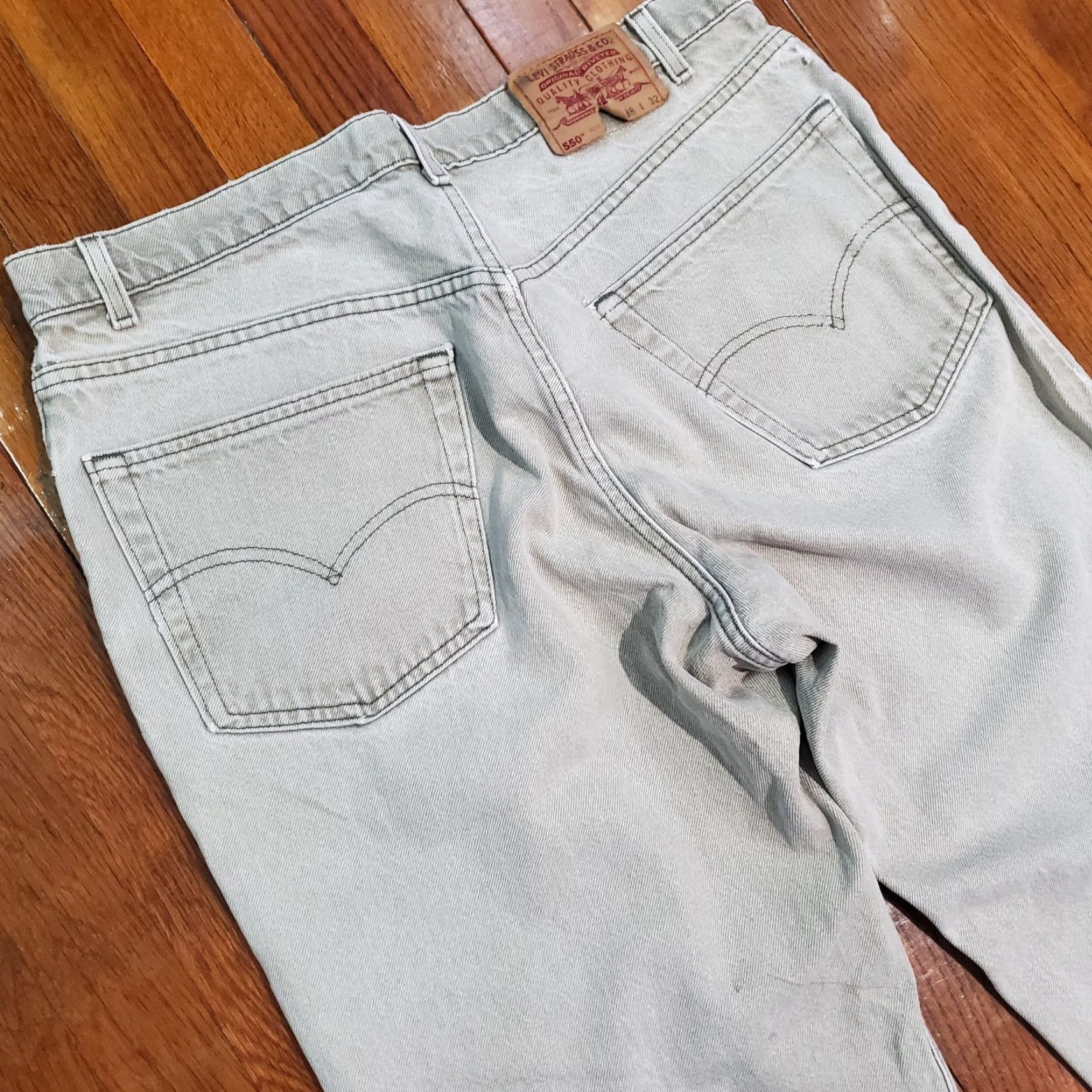 Levi's VINTAGE Levi's Jeans 550 Mens 38x32 Beige Denim Relaxed Fit USA 90s Cowboy USA Classic 5-Pocket Mens Jeans Size US 38 / EU 54 - 3 Thumbnail