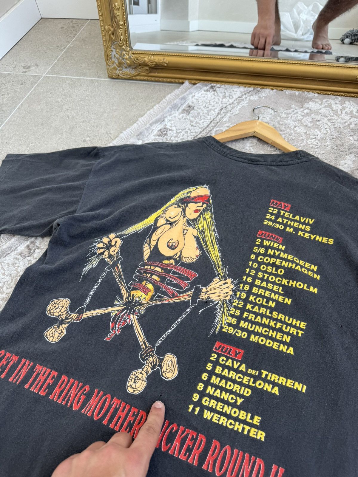 Guns N' Roses 90’s Guns N' Roses Get In The Ring vintage Faded t-shirt Size US XL / EU 56 / 4 - 15 Thumbnail