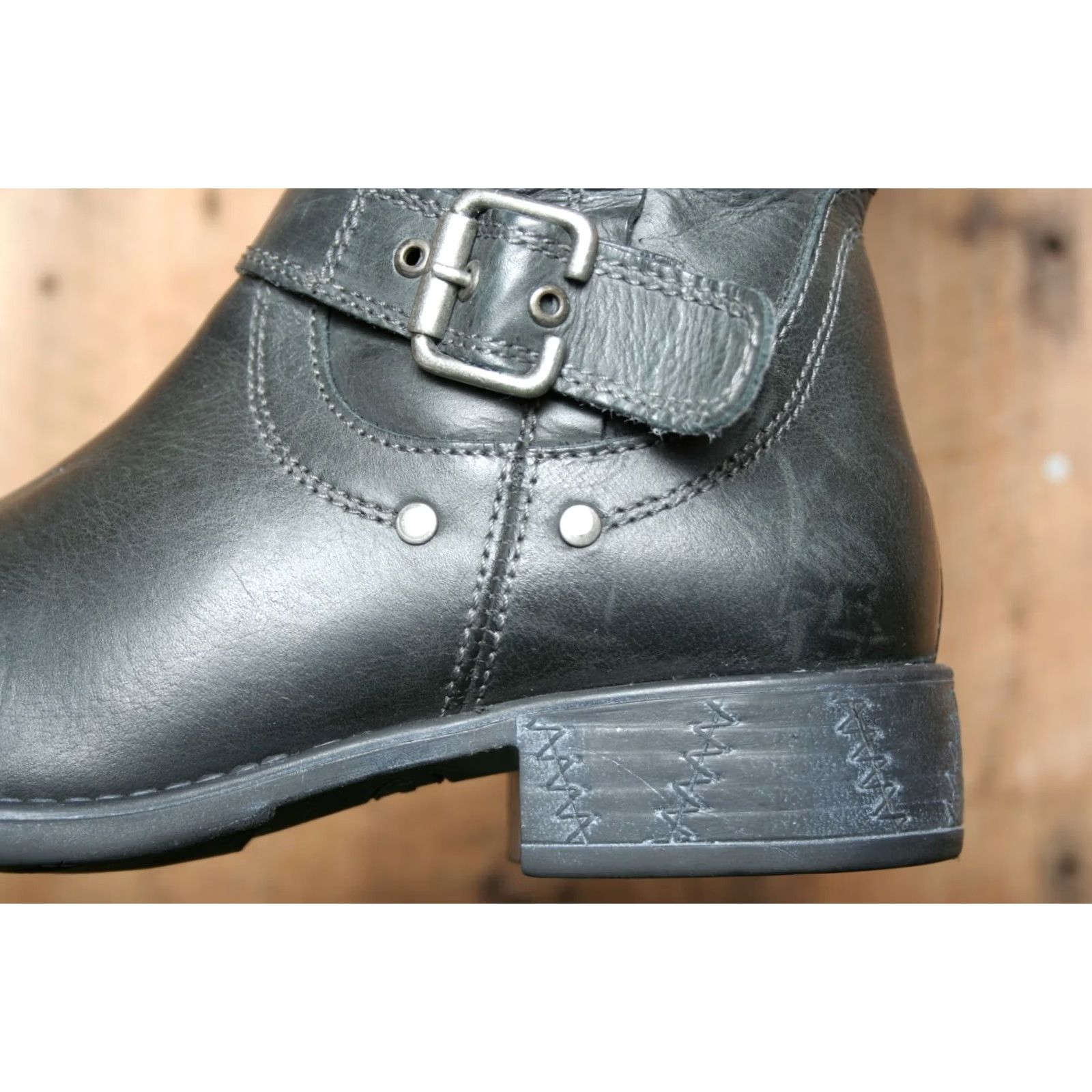 Vintage ERIC MICHAEL Montana Black Leather Studded Buckle Strap Boots EU 37 US 7 Women Riding Boot Knee High Chain Strap Zip Size US 7 / IT 37 - 6 Thumbnail