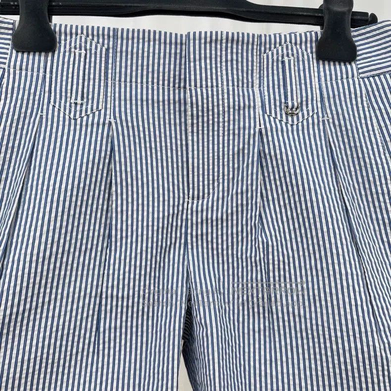 Gucci Gucci Blue and white striped puffy shorts Size 25" / US 0 / IT 36 - 3 Thumbnail
