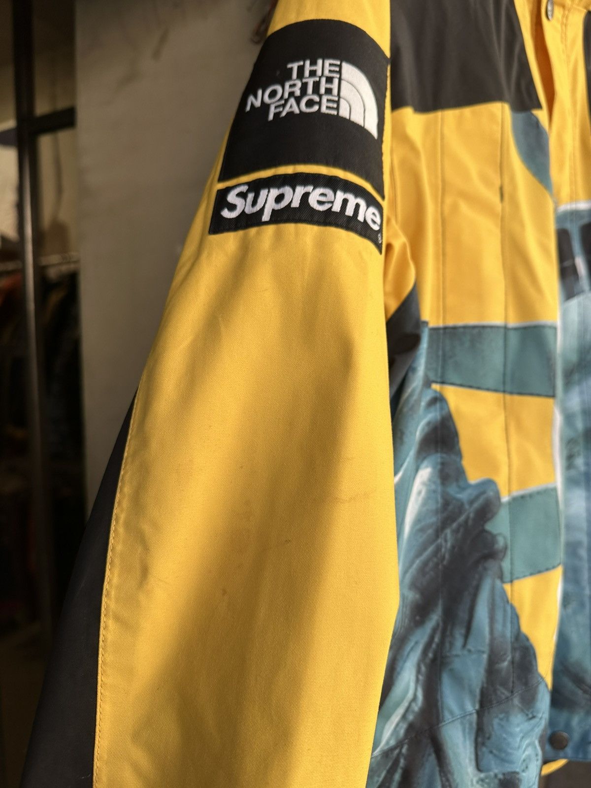 Supreme × The North Face Supreme x The North Face Statue of Liberty Mountain Jacket Size US M / EU 48-50 / 2 - 6 Thumbnail