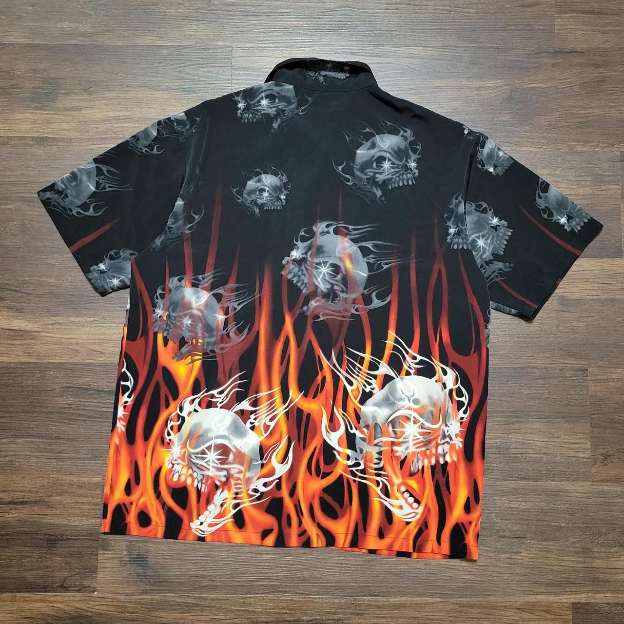 Skulls × Streetwear × Vintage 2000s Y2K C-TWO Black Flame Skulls × Streetwear × Vintage 2000s Y2K C-TWO Black Flame