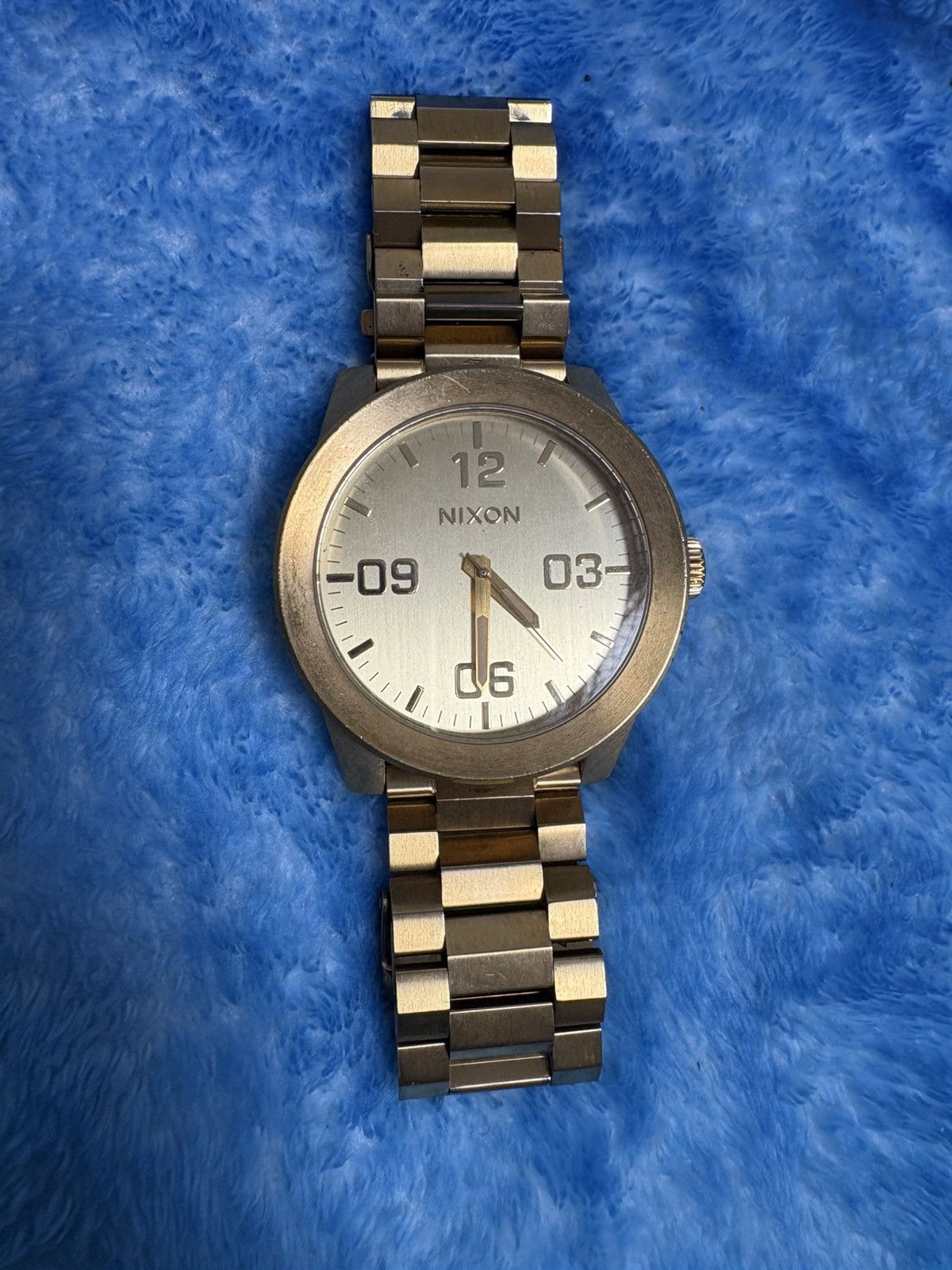 Nixon Nixon Corporal All Gold 48mm watch Size 28 - 1 Thumbnail