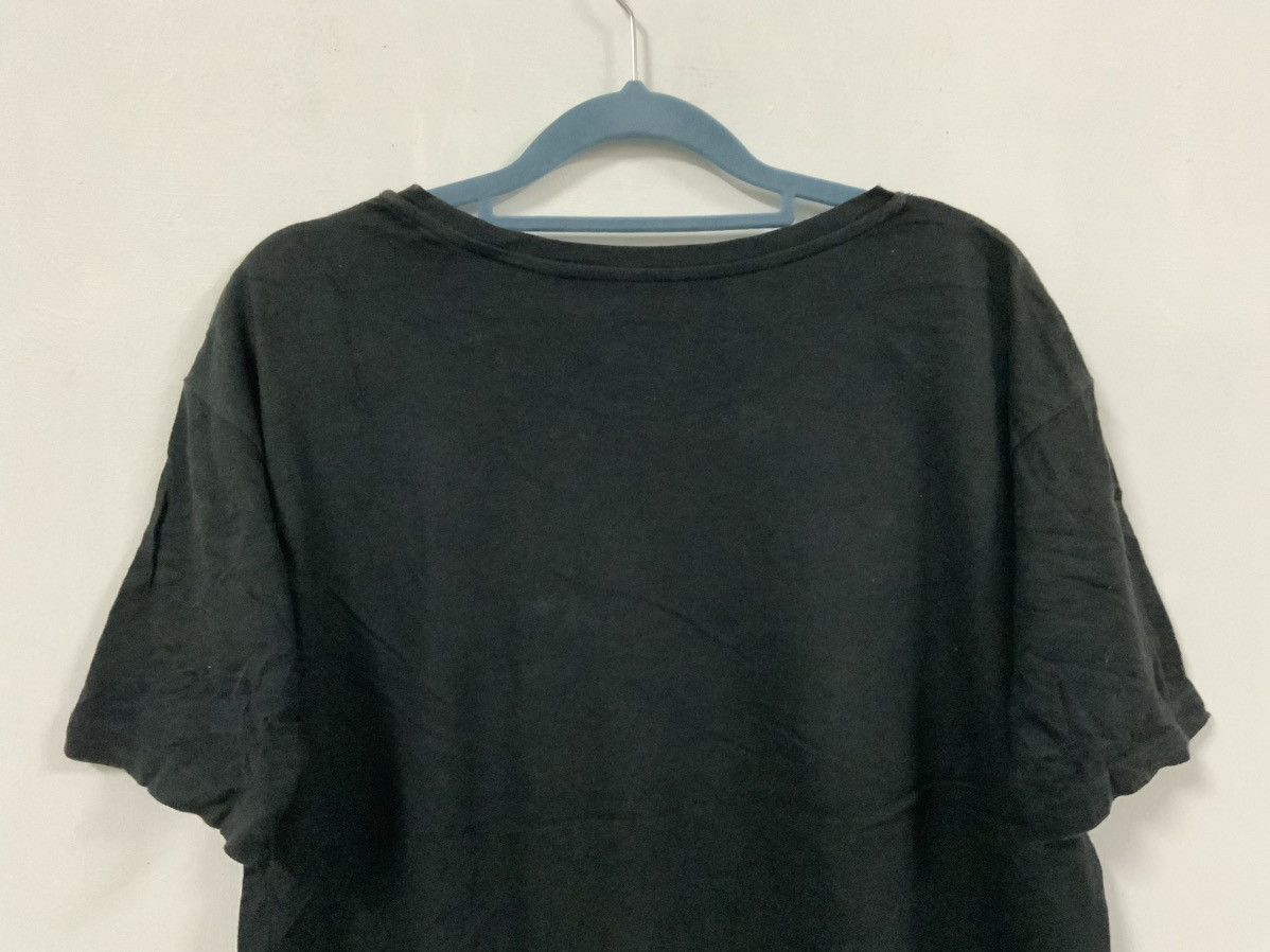 Mickey Mouse Mickey Mouse Uniqlo Big Logo Disney Tee Size US S / EU 44-46 / 1 - 6 Thumbnail