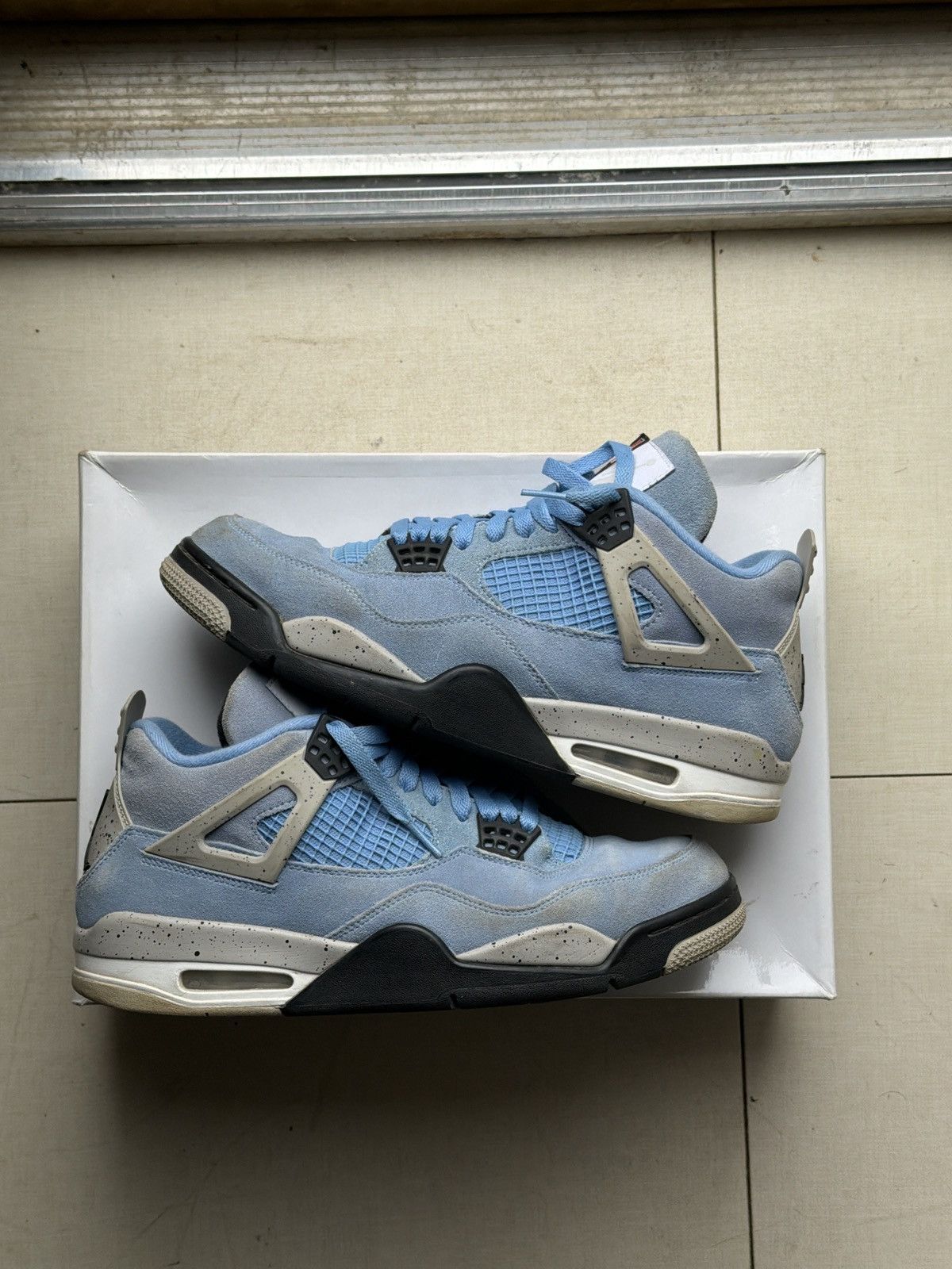 jordan 4 unc sz 10.5 Jordan 4 Retro  main image 2
