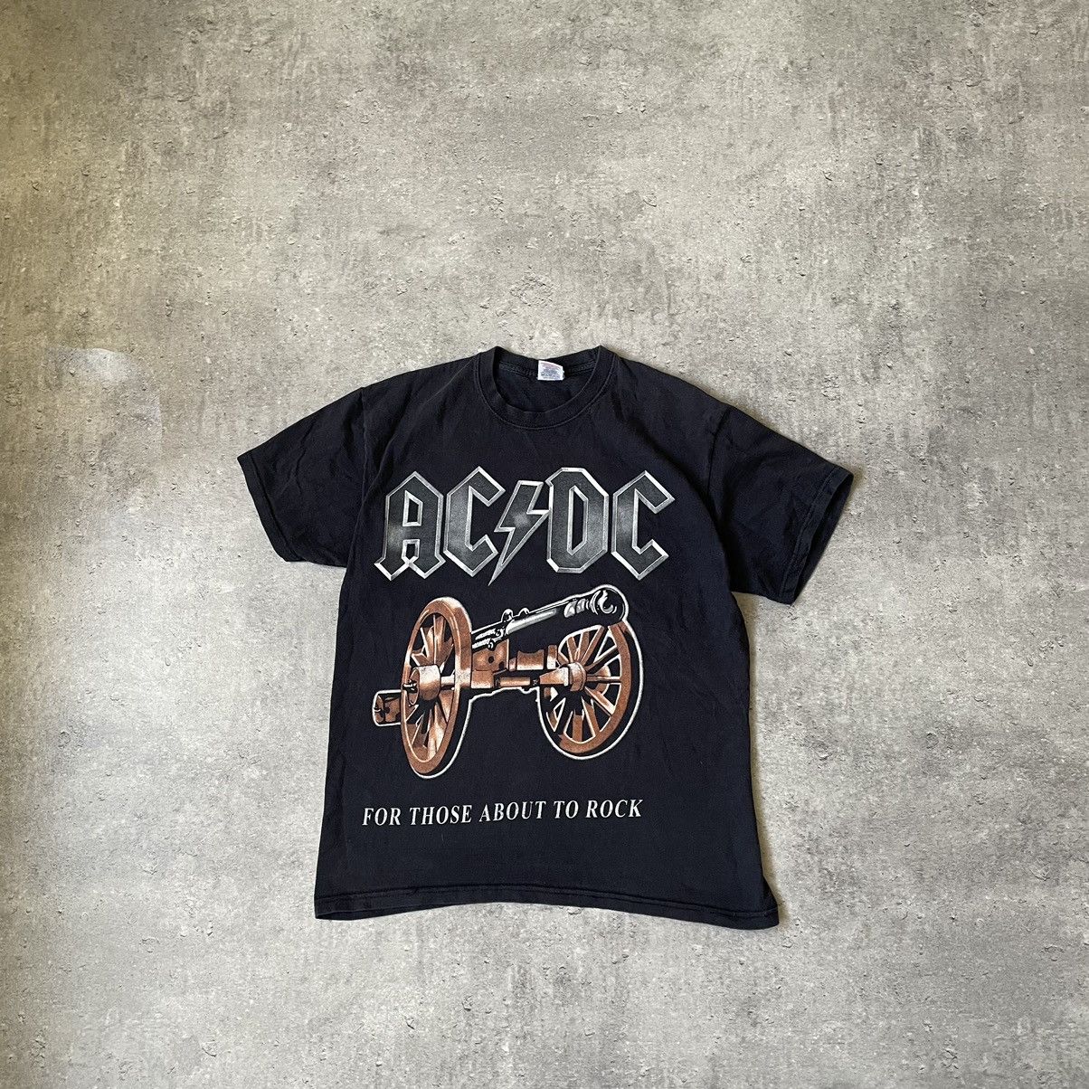 AC/DC × Band Tees × Vintage Vintage 90s Ac/Dc For Those About To Rock Shirt Size US M / EU 48-50 / 2 - 1 Thumbnail
