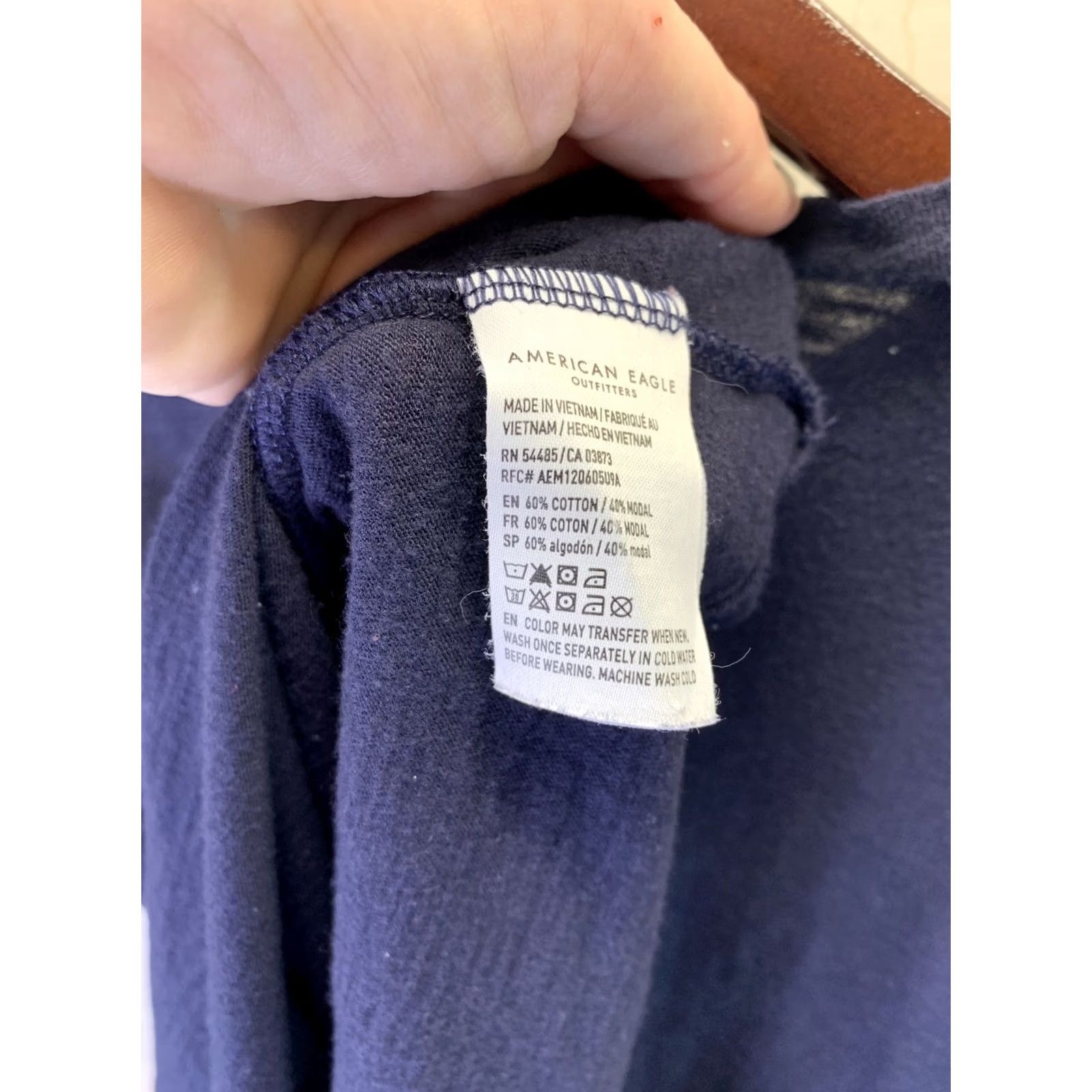 American Eagle Outfitters VINTAGE? No. American Eagle Women’s XL Blue Basic Long Sleeve Shirt Womens XL Blue Basic Long Sleeve American Eagle Outfitters Shirt Size XL / US 12-14 / IT 48-50 - 7 Thumbnail