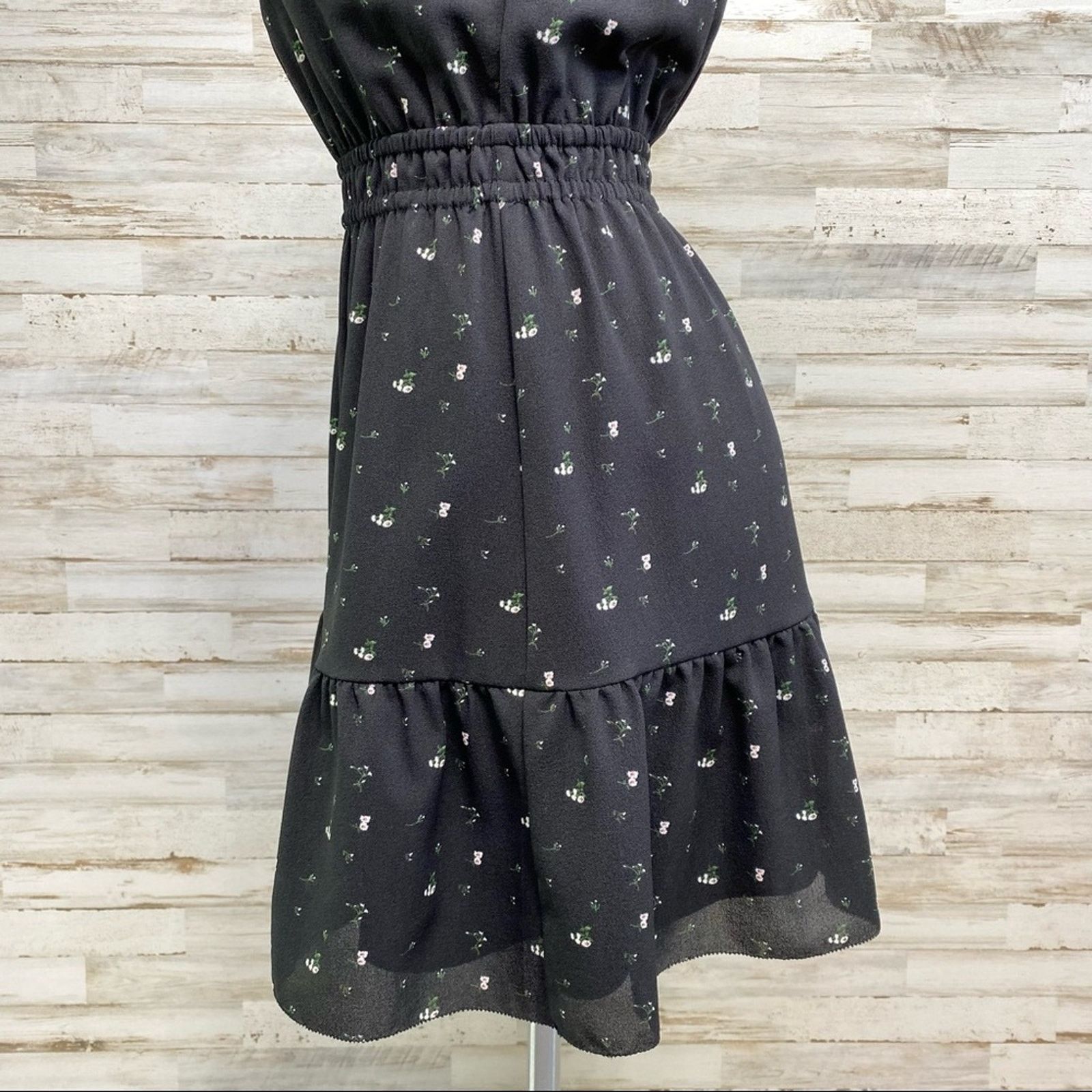 Aritzia Aritzia Wilfred Effet Halter Dress Sz XS Black Floral Ruffle Size XS / US 0-2 / IT 36-38 - 8 Thumbnail