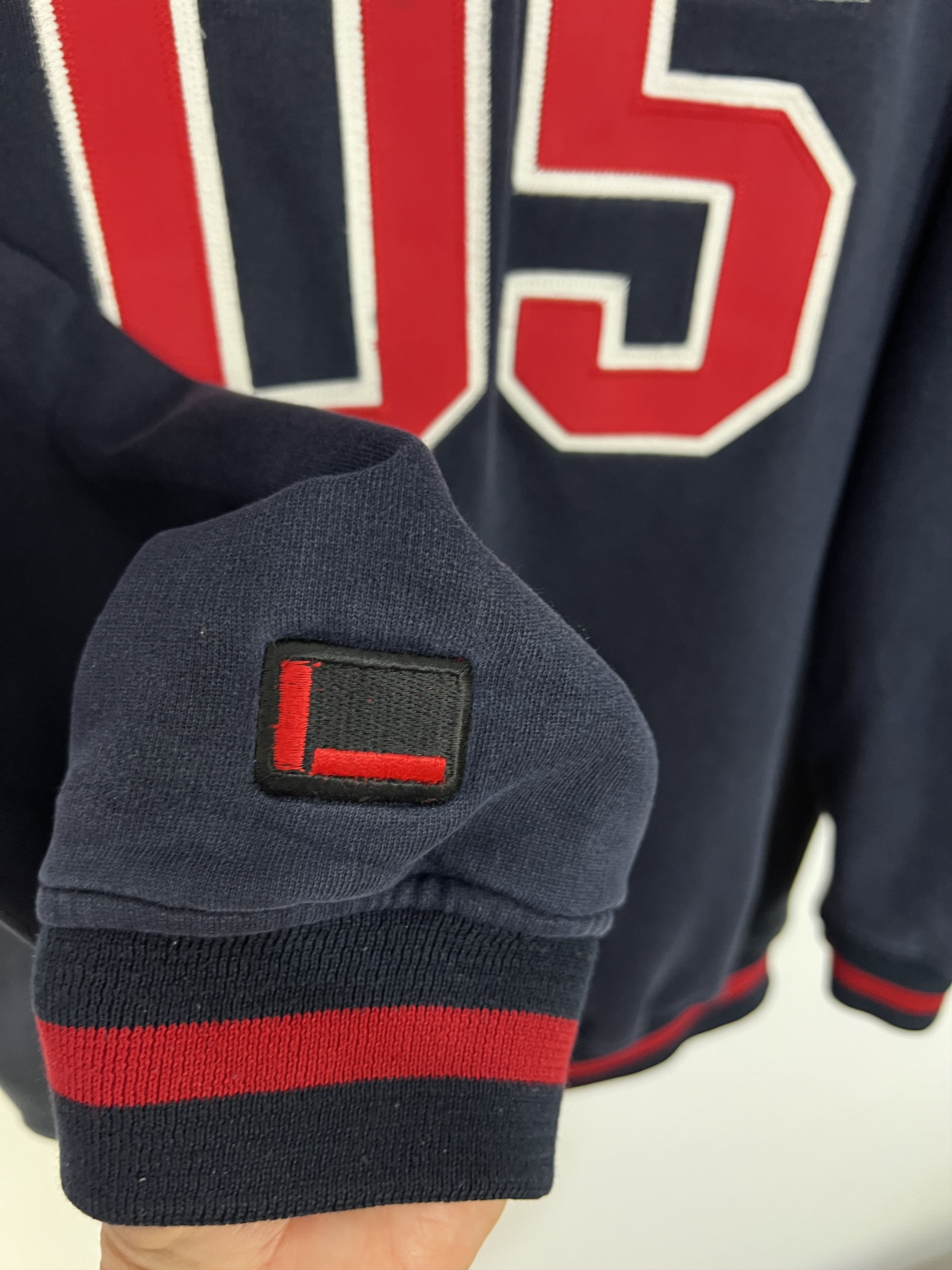 Fubu Vintage FUBU 05 Rap Hip Hop Hoodie Mens Jacket Big Logo Size US S / EU 44-46 / 1 - 5 Thumbnail