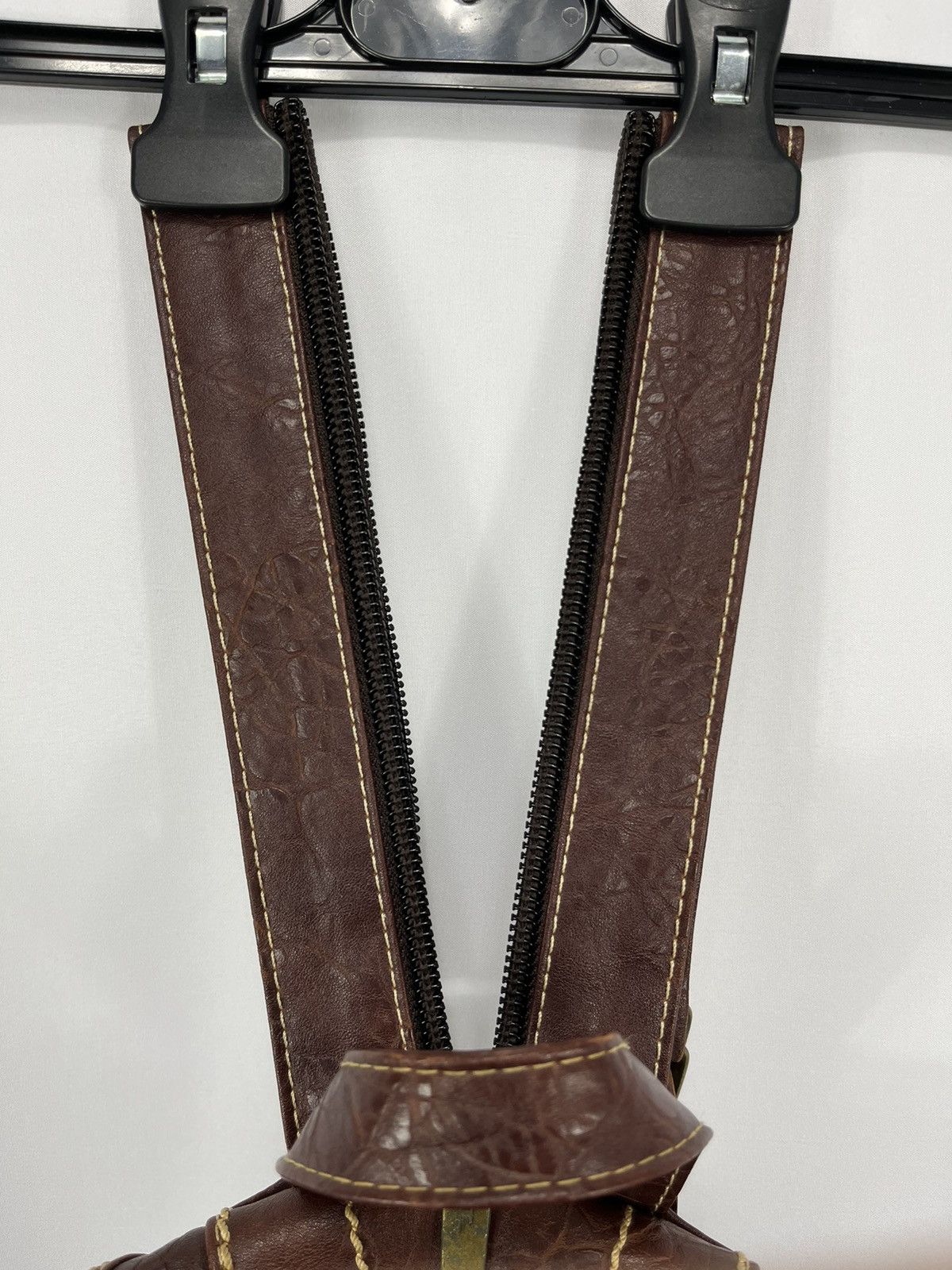 Diesel × Diesel Black Gold Vintage Diesel 90s Leather Backpack Sling Bag 90s Size ONE SIZE - 14 Thumbnail