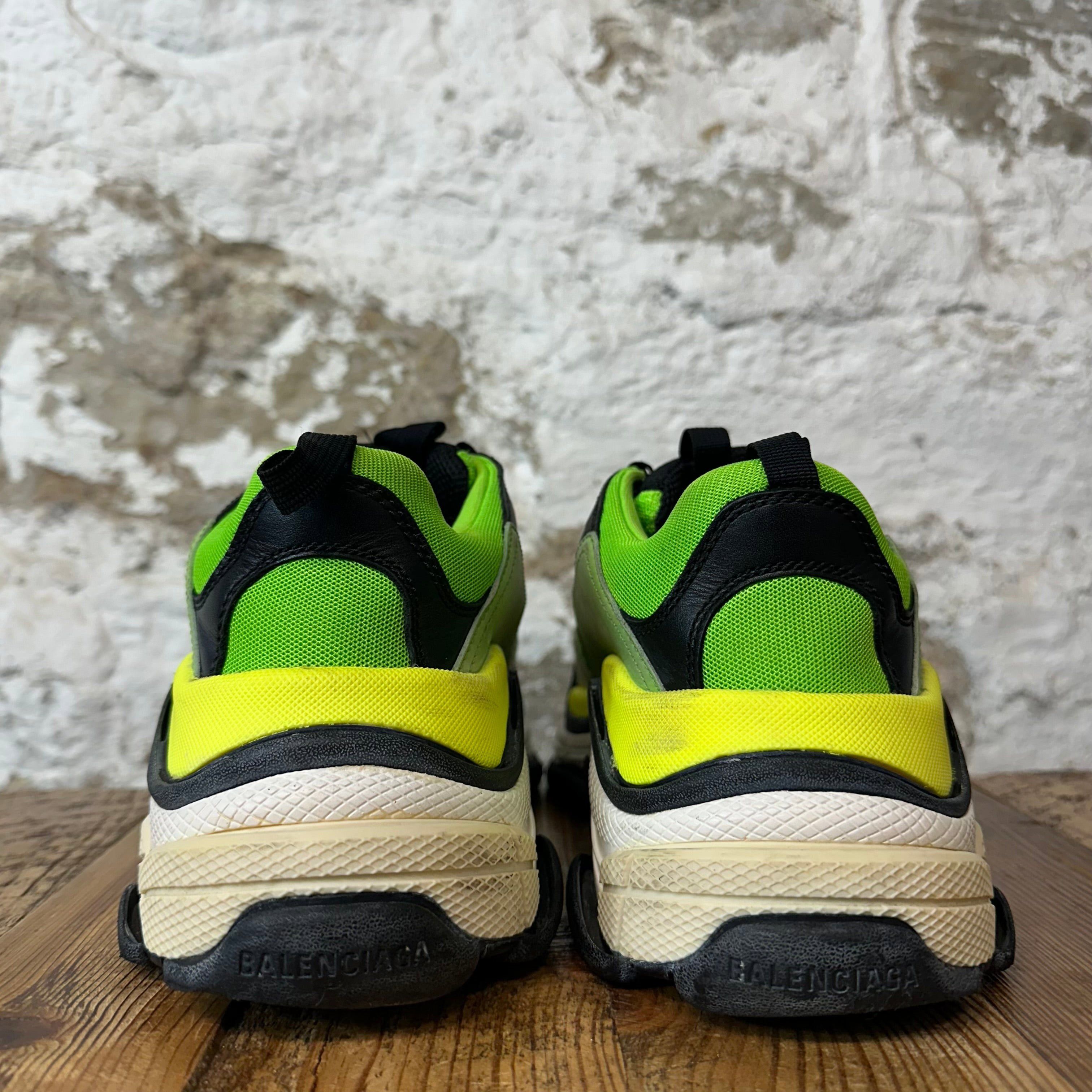 Balenciaga Balenciaga Triple S Green Yellow Black Sneaker Sz 7 (40) Size US 7 / EU 40 - 5 Thumbnail