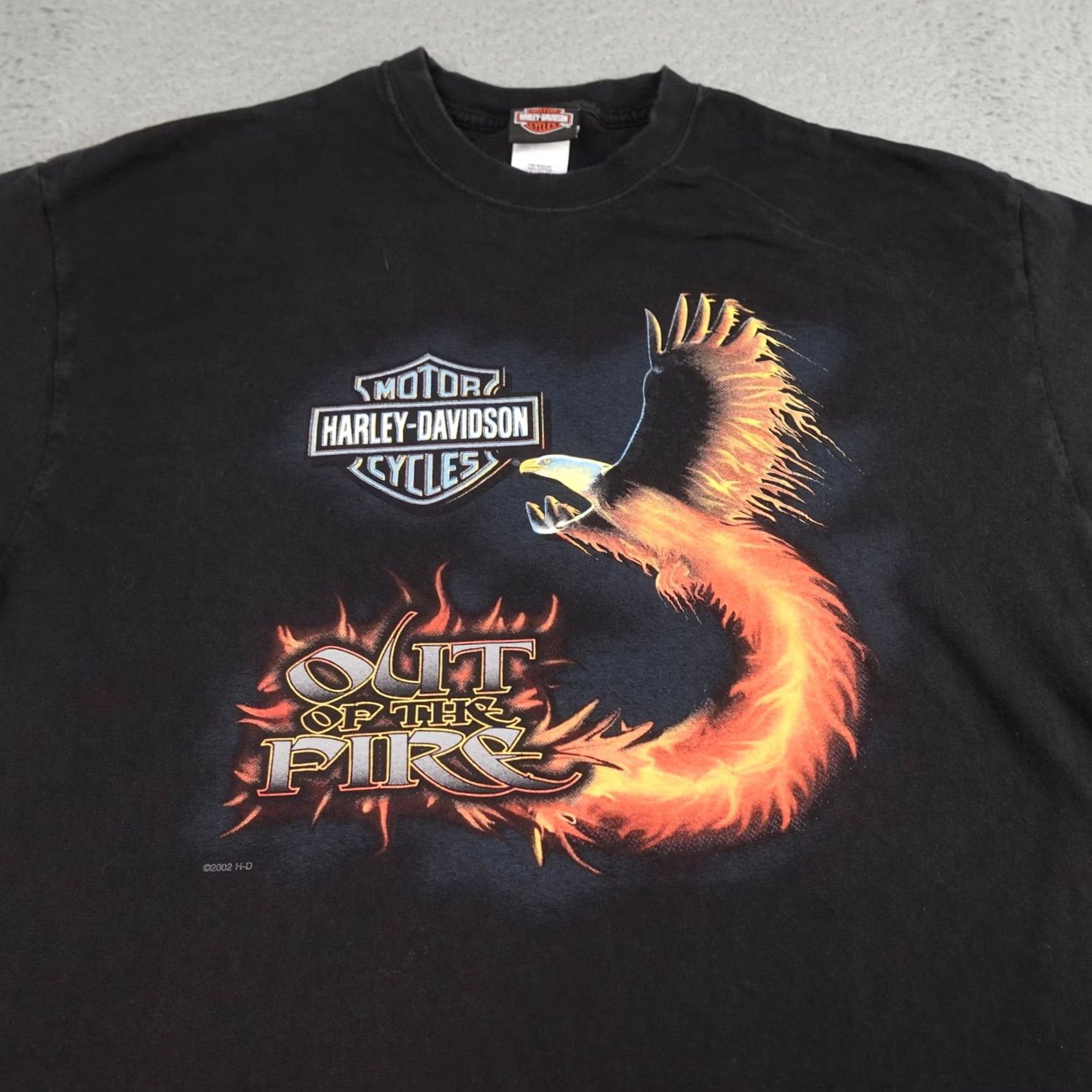 Harley Davidson VINTAGE Harley-Davidson Shirt Mens XL Black Out of the Fire Eagle Made USA 2001 Size US XL / EU 56 / 4 - 3 Thumbnail