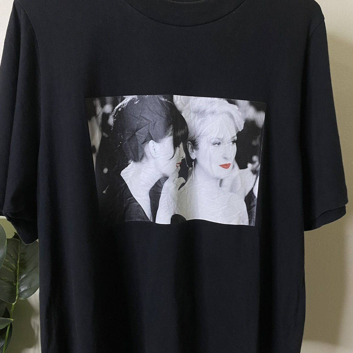 Uniqlo Fox Movies The Devil Wears Prada Collaboration T Shirt Size US L / EU 52-54 / 3 - 2 Thumbnail