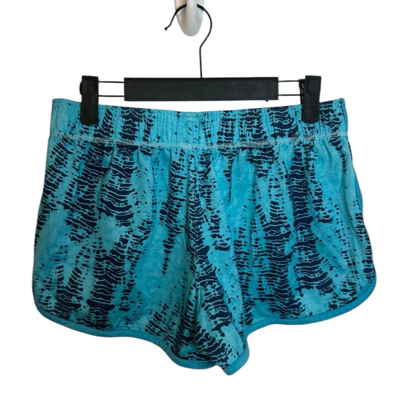 Under Armour Under Armour Tie Dye Athleisure Shorts Size 27" / US 4 / IT 40 - 2 Thumbnail