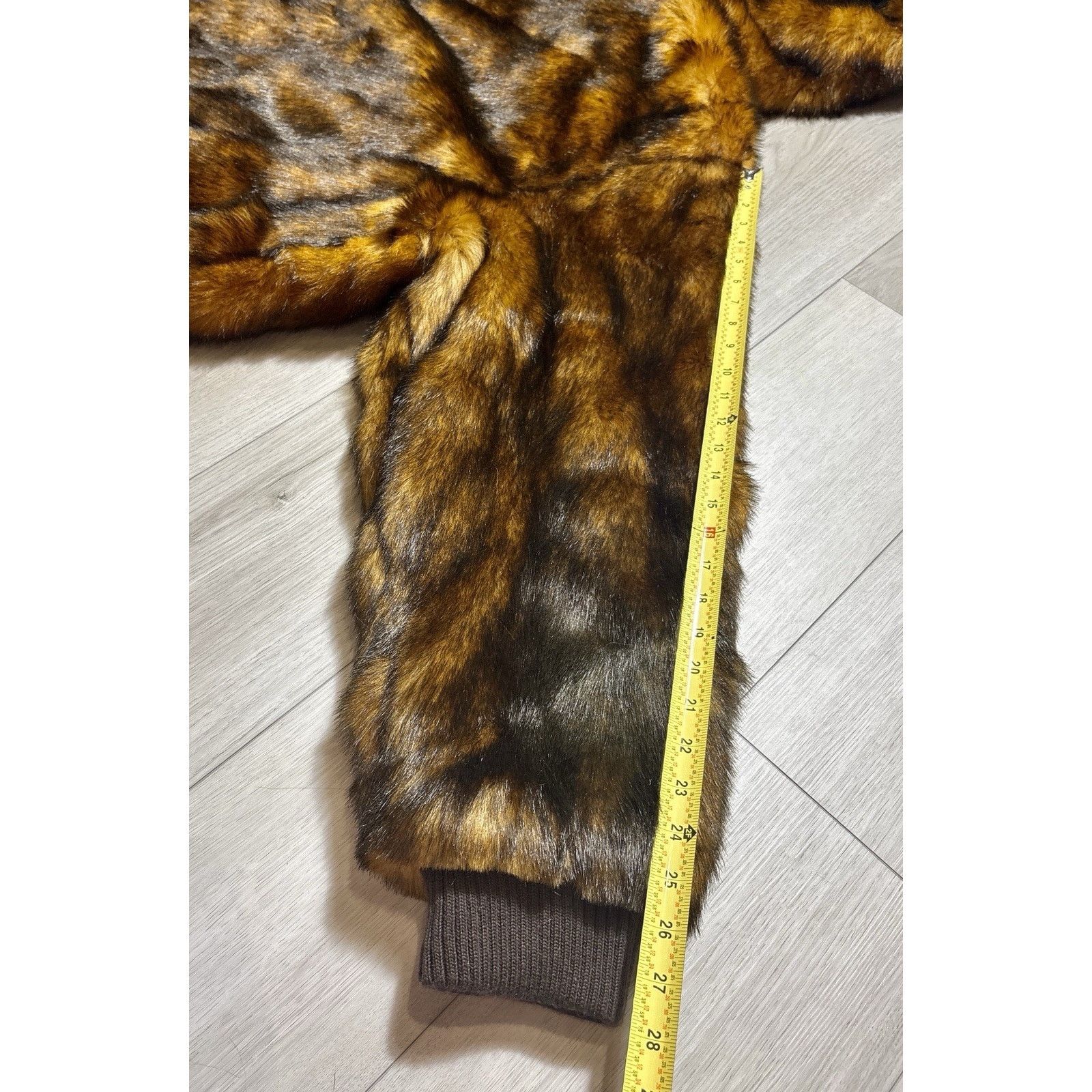 Other VTG Faux Fur Jacket 2XL Hooded Fox Pattern Bomber Oversized Size US XXL / EU 58 / 5 - 22 Thumbnail