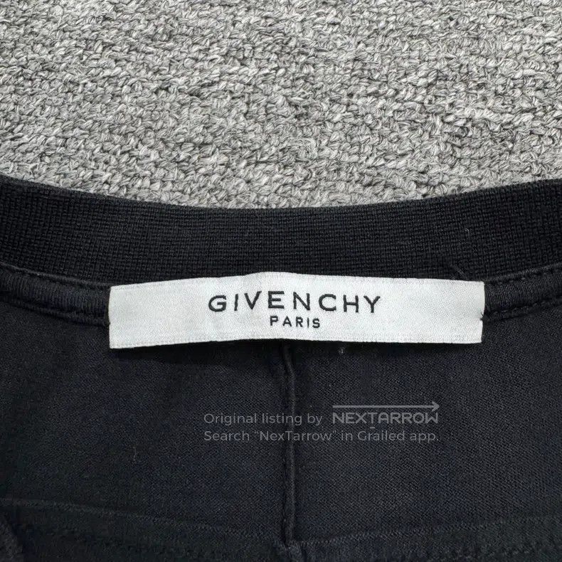 Givenchy Givenchy Character Printed Short Sleeve Size: M Size US M / EU 48-50 / 2 - 2 Thumbnail