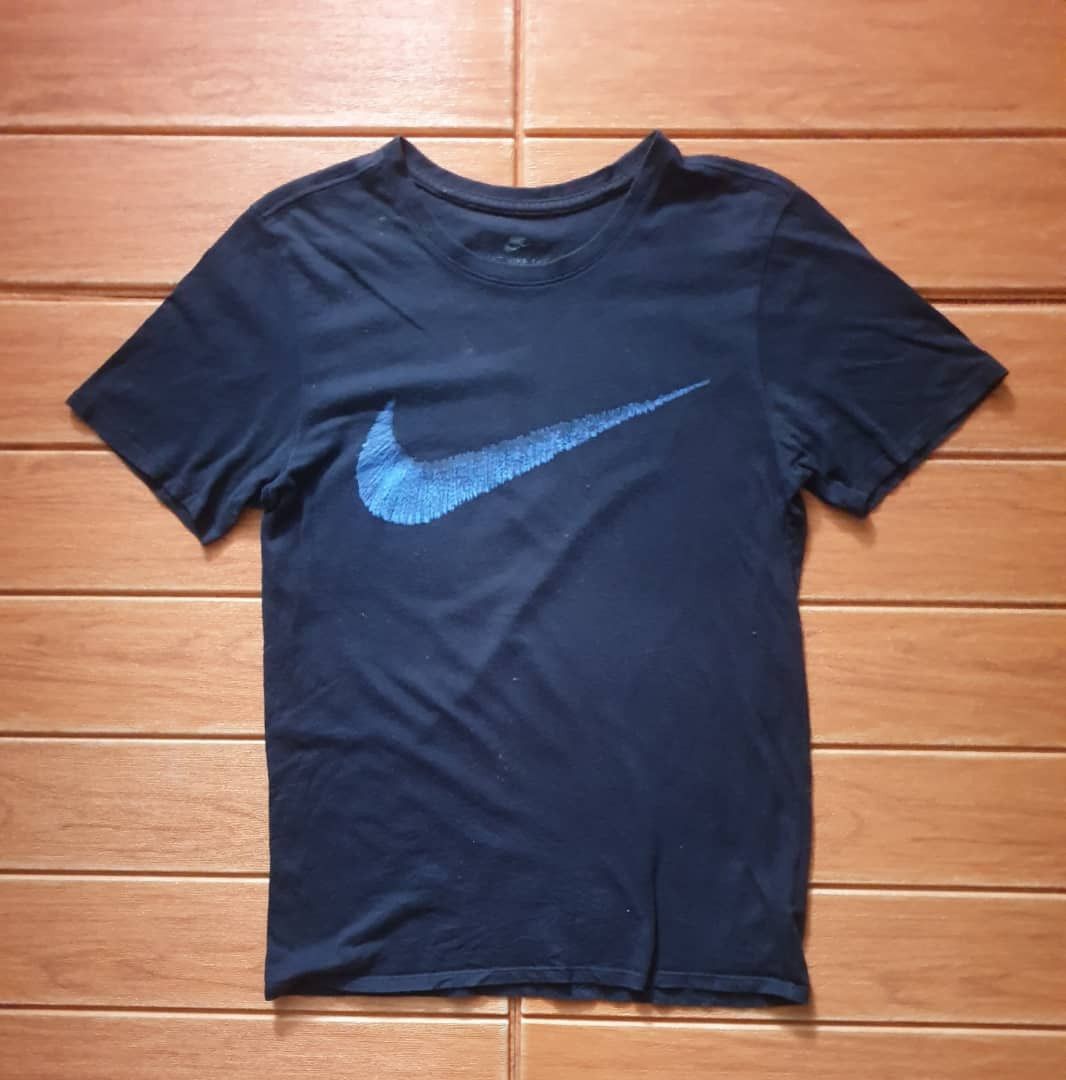 Nike Nike big logo blue Shirt Size M / US 6-8 / IT 42-44 - 1 Thumbnail