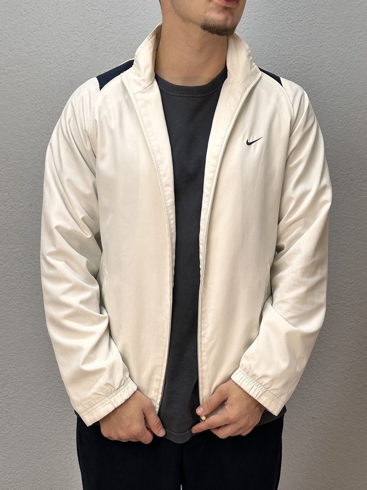Nike Rare Nike white track jacket minimal Y2K Nylon streetwear Size US S / EU 44-46 / 1 - 1 Thumbnail