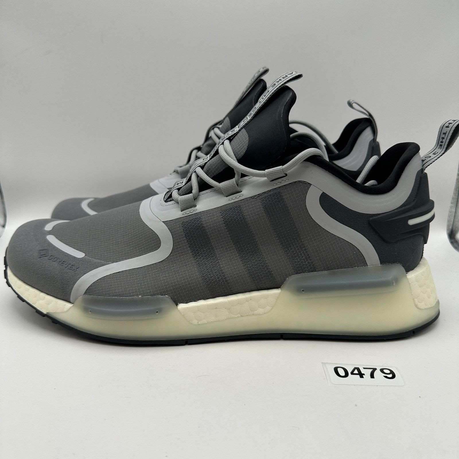 Adidas ADIDAS Men's 11 NMD GORE-TEX V3 Laced Up Casual IF7982 Size US 11 / EU 44 - 4 Thumbnail