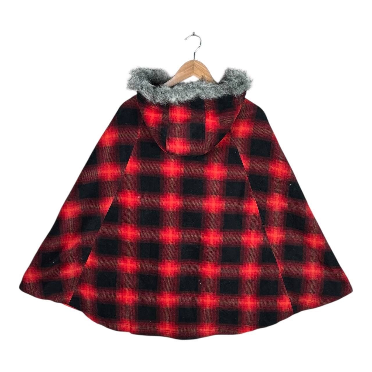Old Navy Vintage Old Navy Buffalo Plaid Cape Jacket Faux Fur Hood Size US S / EU 44-46 / 1 - 2 Thumbnail
