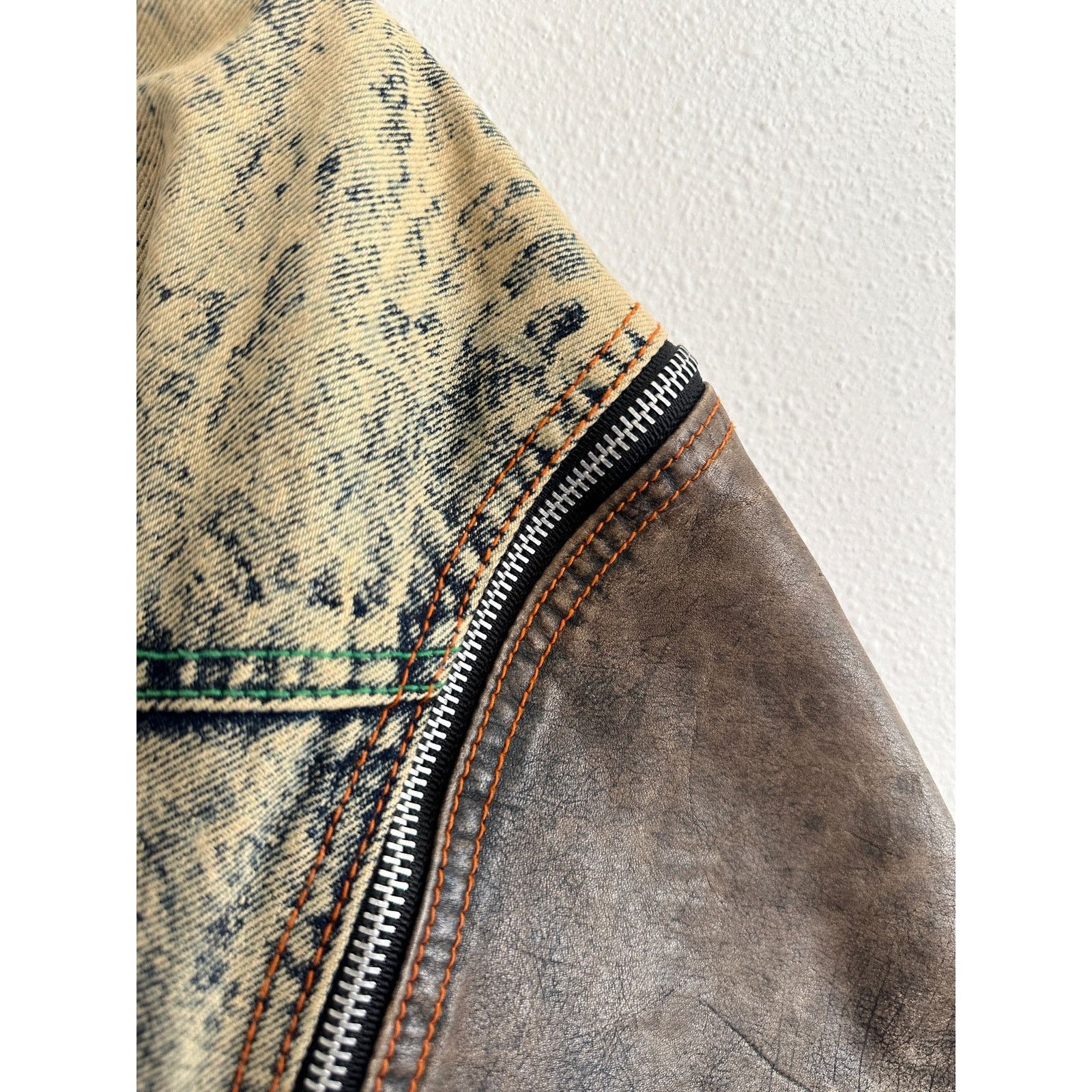 Vintage 80’s Acid Wash & Leather Convertible Moto Jacket Size US M / EU 48-50 / 2 - 24 Thumbnail