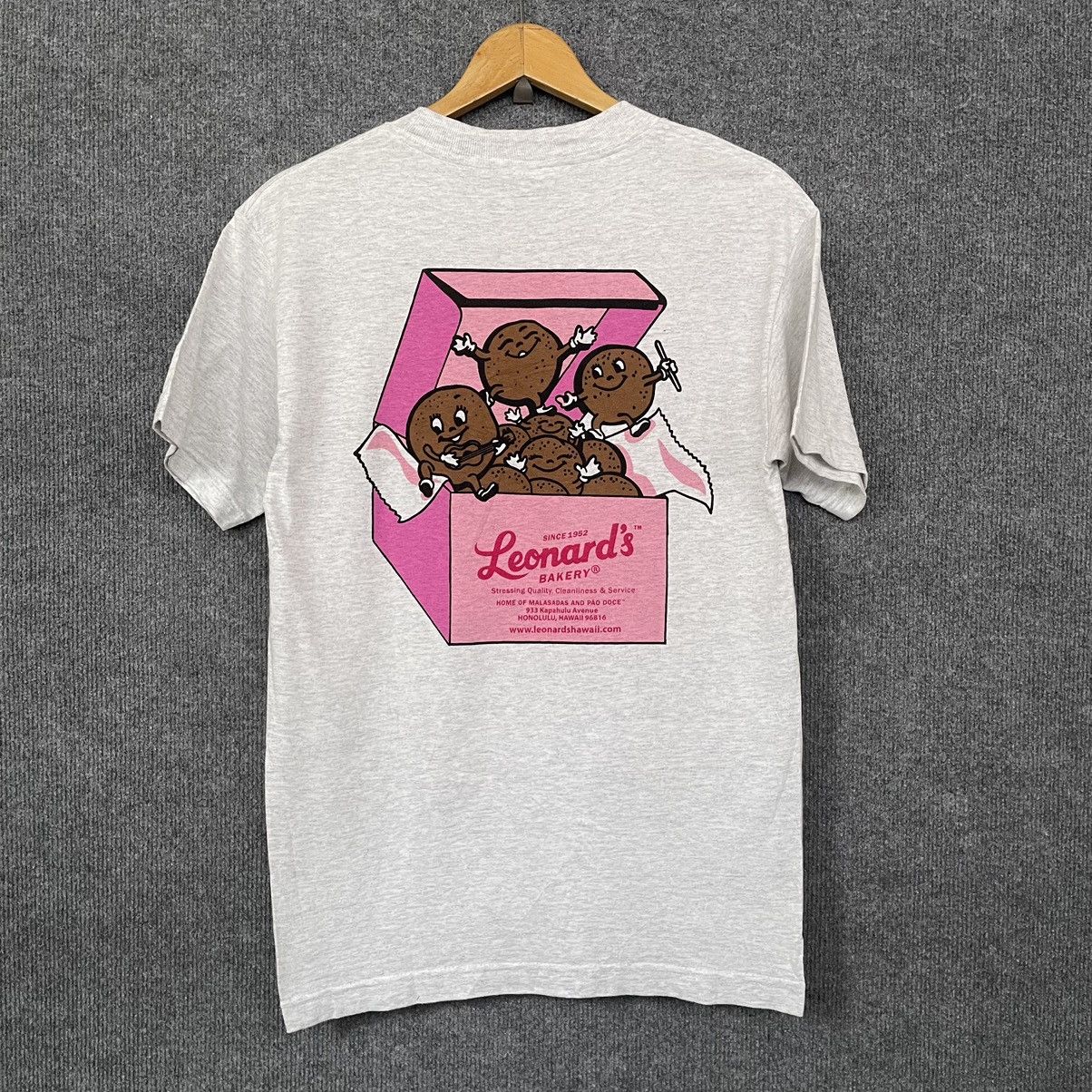 Vintage Vintage Leonard's Bakery Promo T Shirt Size US S / EU 44-46 / 1 - 1 Thumbnail