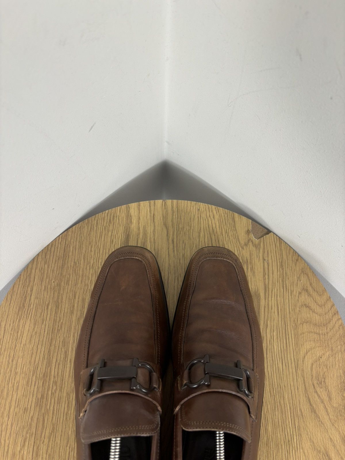 Salvatore Ferragamo Salvatore Ferragamo Men’s Dinamo Gancini Bit Leather Loafers Size US 8.5 / EU 41-42 - 19 Thumbnail