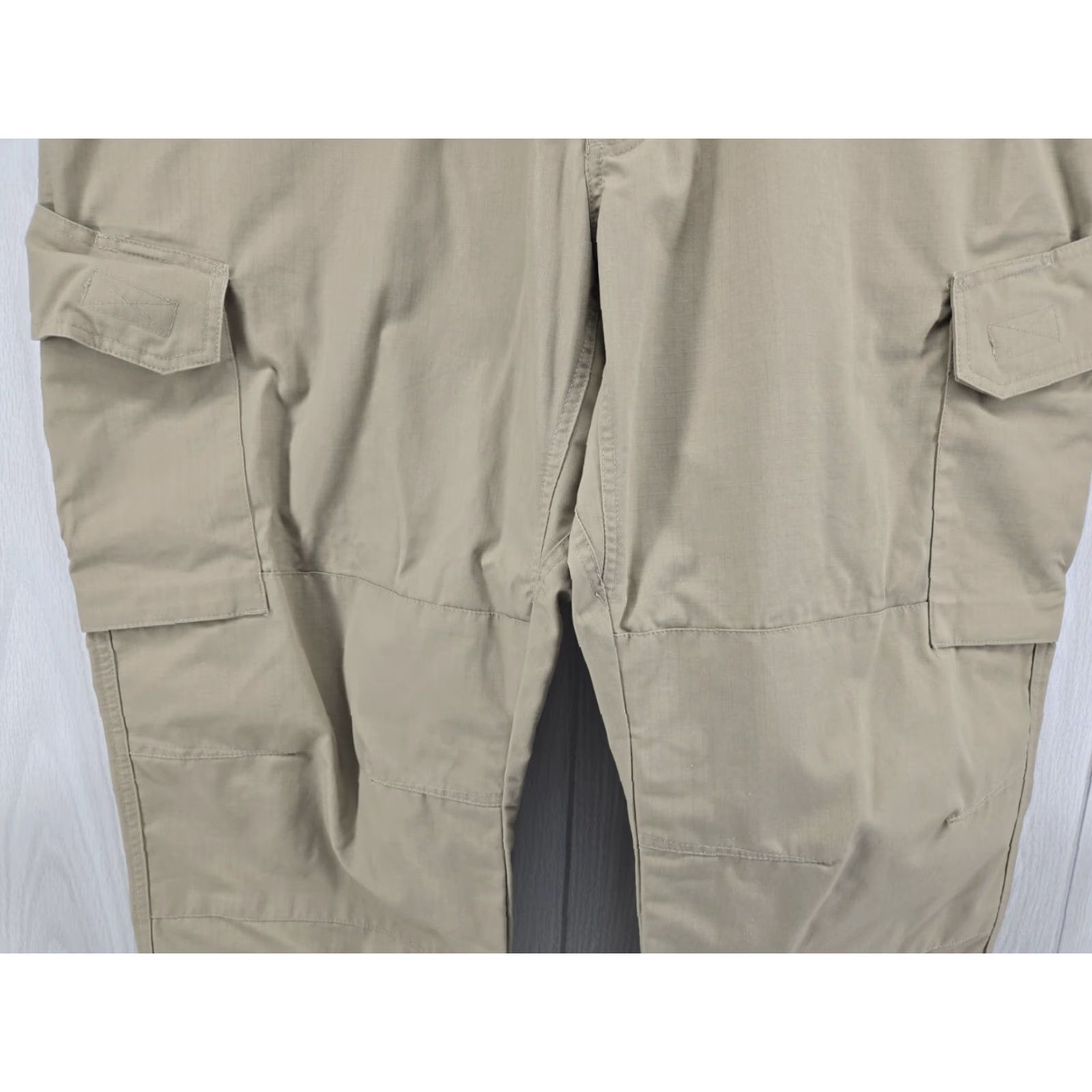 Vintage LAPG Pants Men's 44x30 Cargo Tactical Rip Stop Khaki Beige Pocket Cargo Army 30 Inseam Mens Size US 44 / EU 60 - 5 Thumbnail