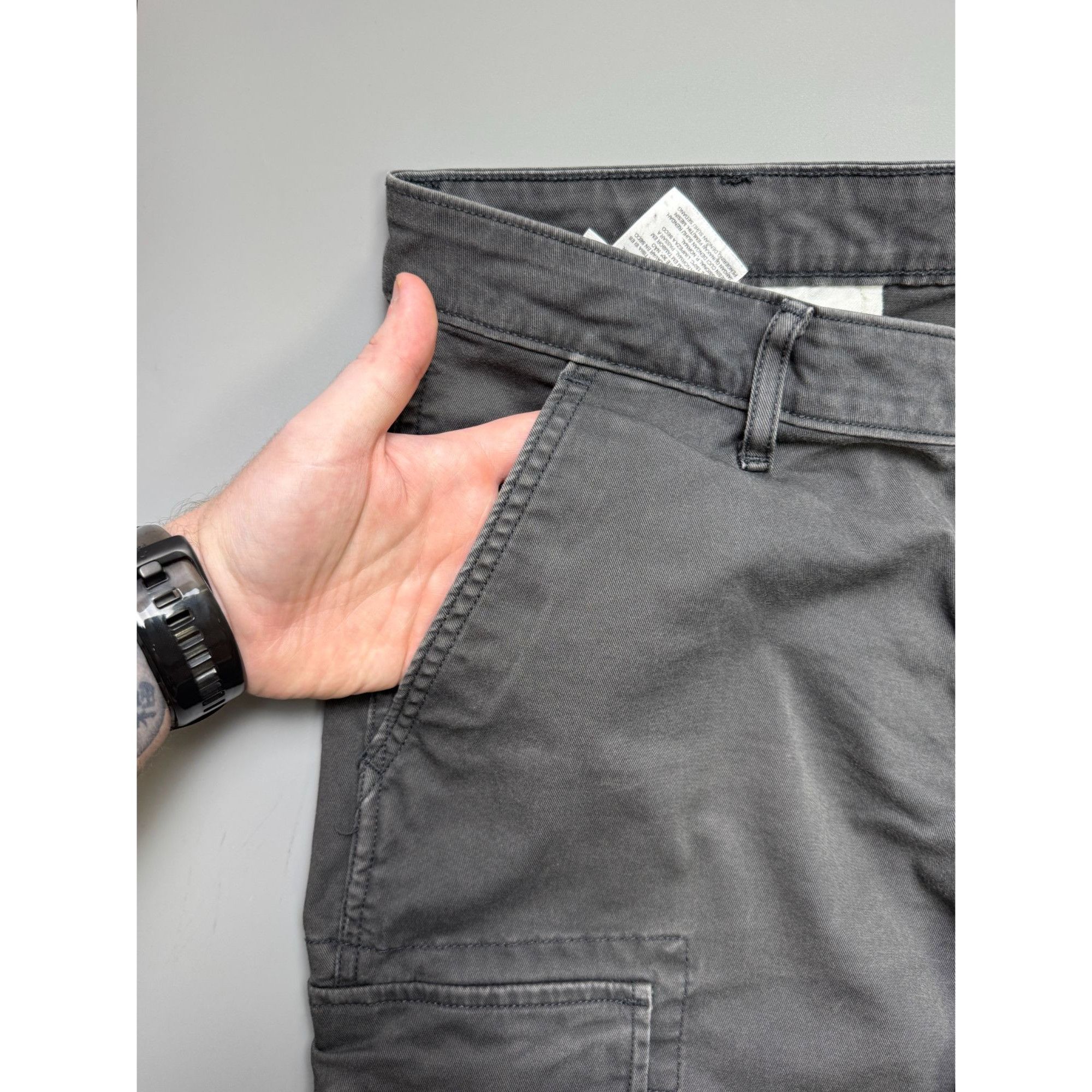 Levi's Levi’s Gray Cargo Pants (Y1161) Size US 36 / EU 52 - 4 Thumbnail
