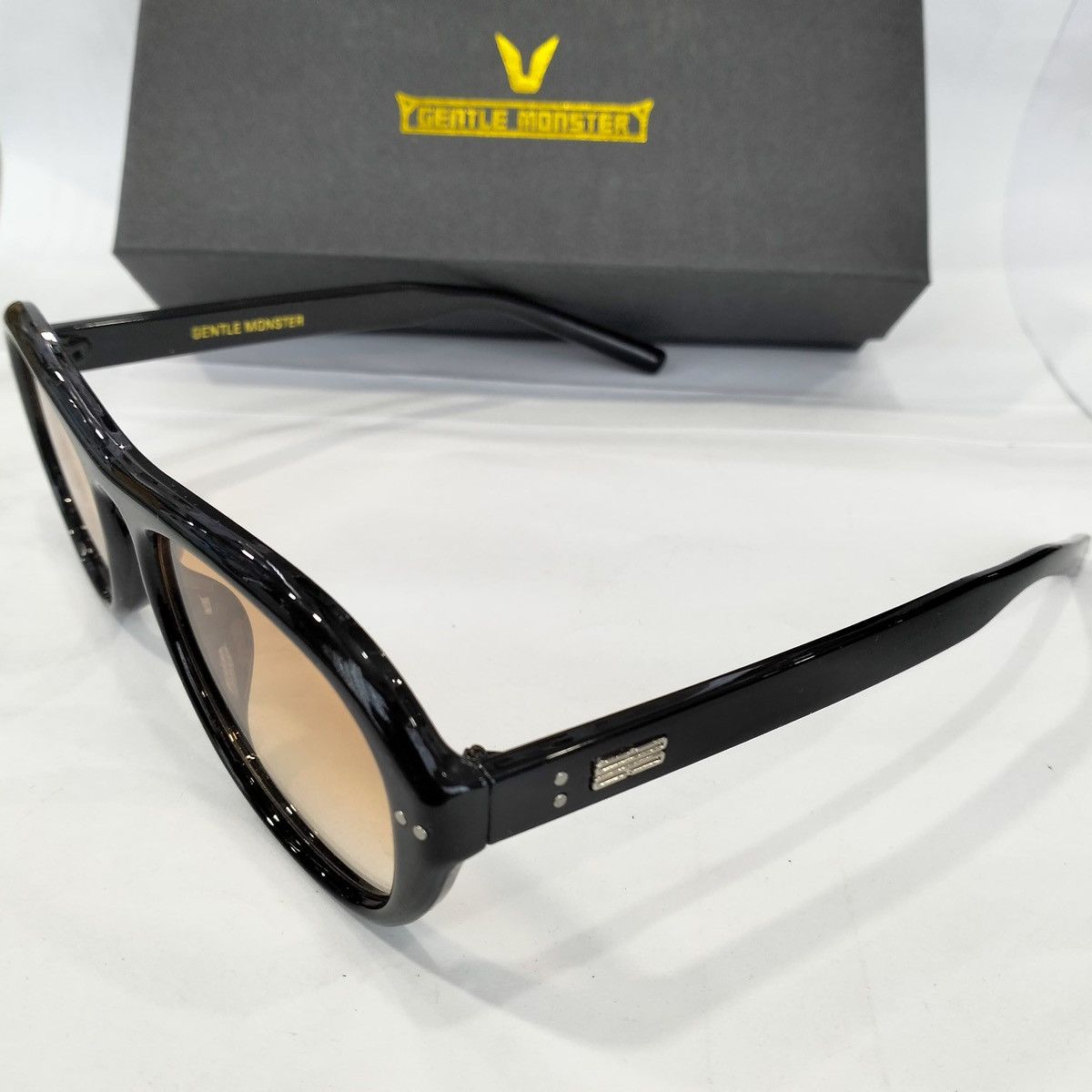 Gentle Monster Gentle monster - Oaa Sunglasses | Grailed