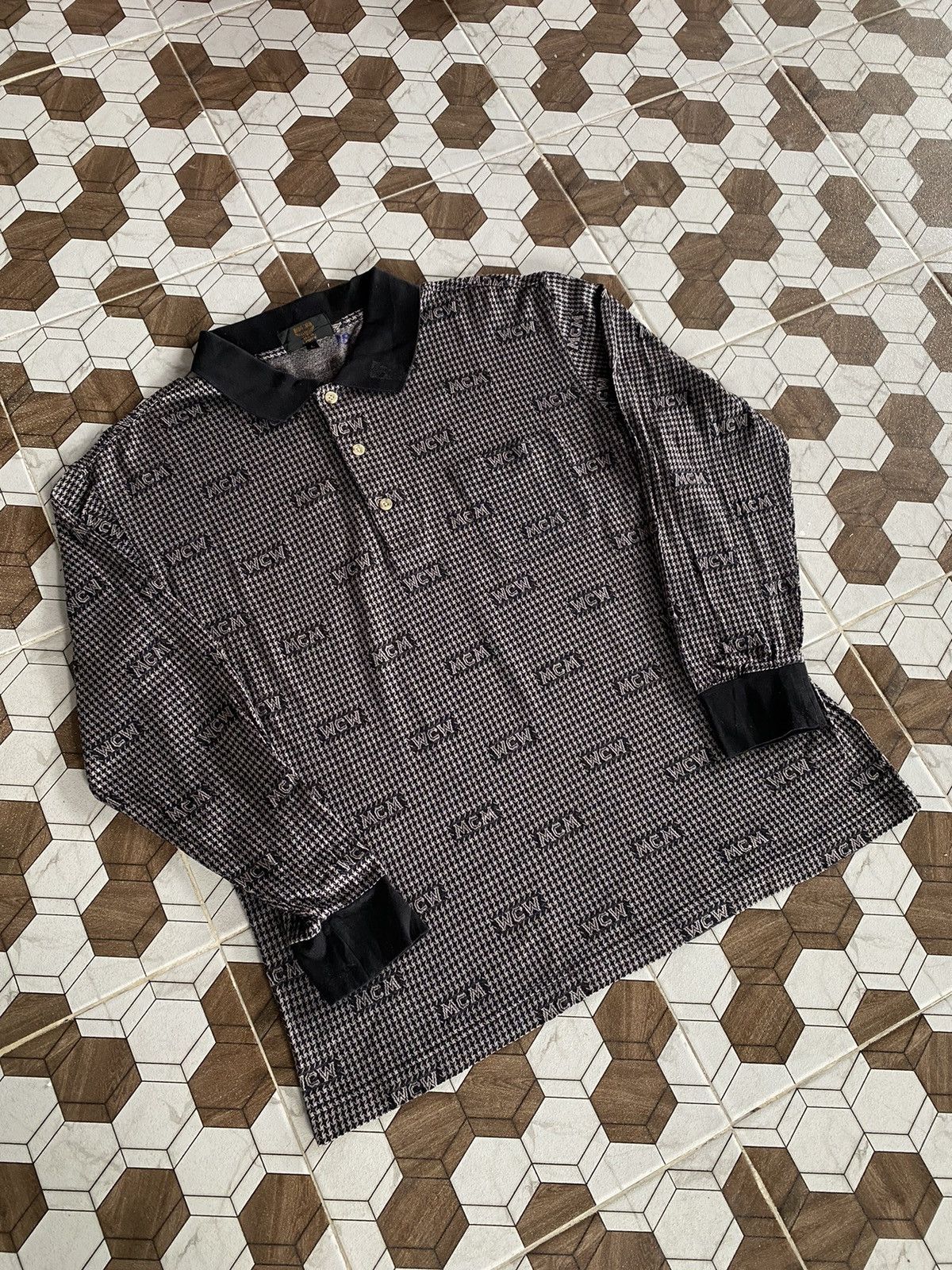 Vintage Vintage MCM Monogram Polo Tshirt Size US M / EU 48-50 / 2 - 3 Thumbnail