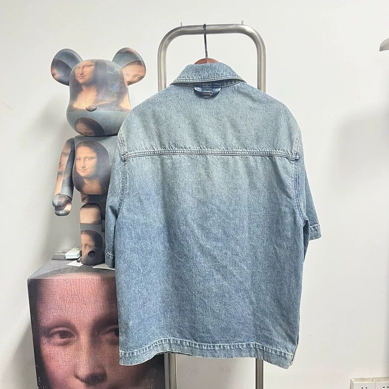 Louis Vuitton Louis Vuitton Embossed denim jacket with short sleeves 2504 Size US M / EU 48-50 / 2 - 2 Thumbnail