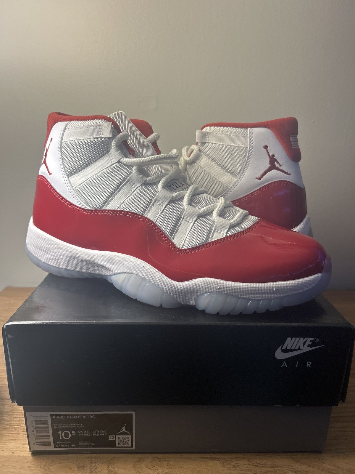 Jordan Brand Jordan 11 high cherry Size US 10.5 / EU 43-44 - 1 Thumbnail