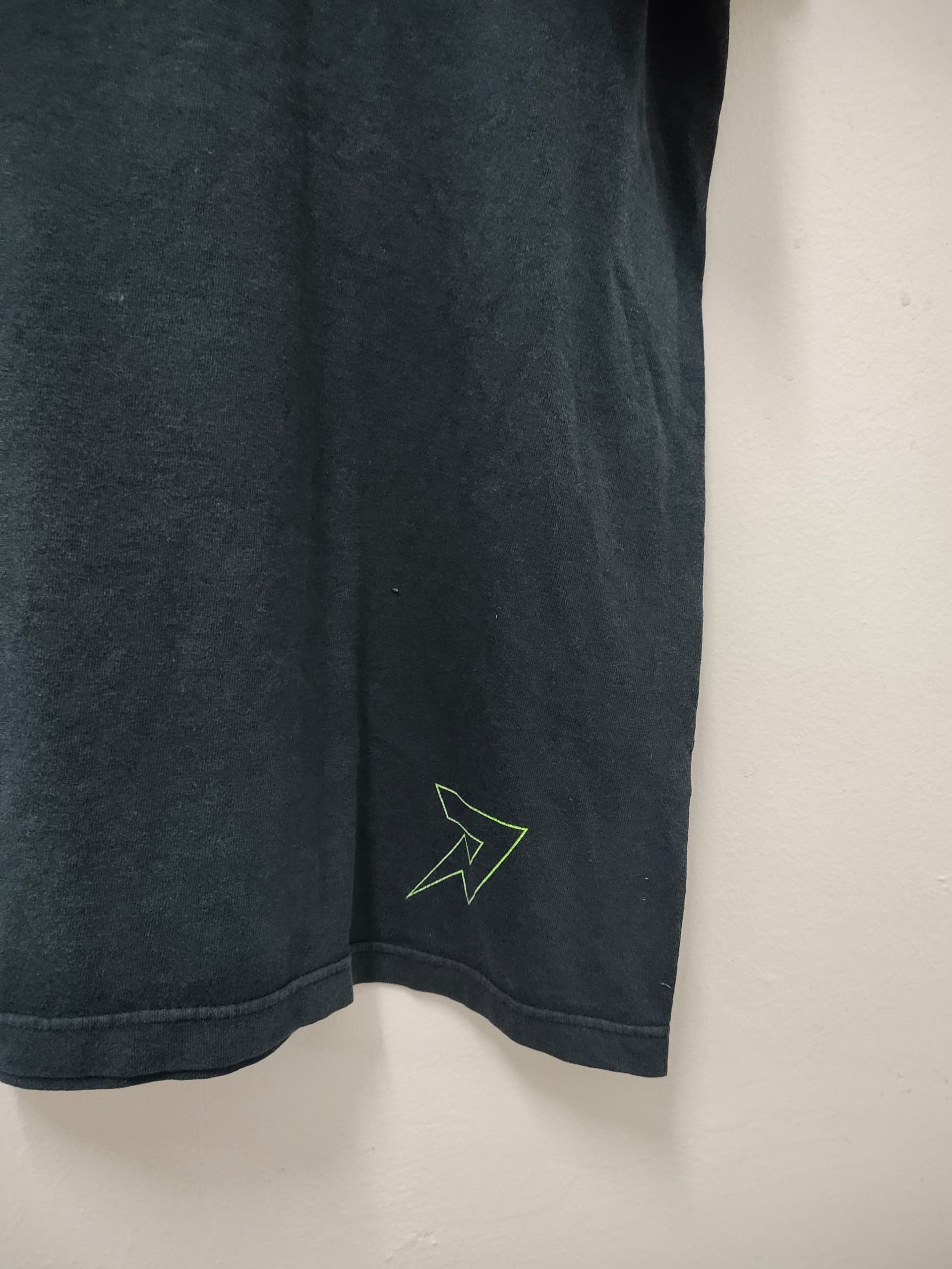 Japanese Brand Vintage 90s Nexus 7 glow in the dark print girl graphic tees Size US XL / EU 56 / 4 - 7 Thumbnail