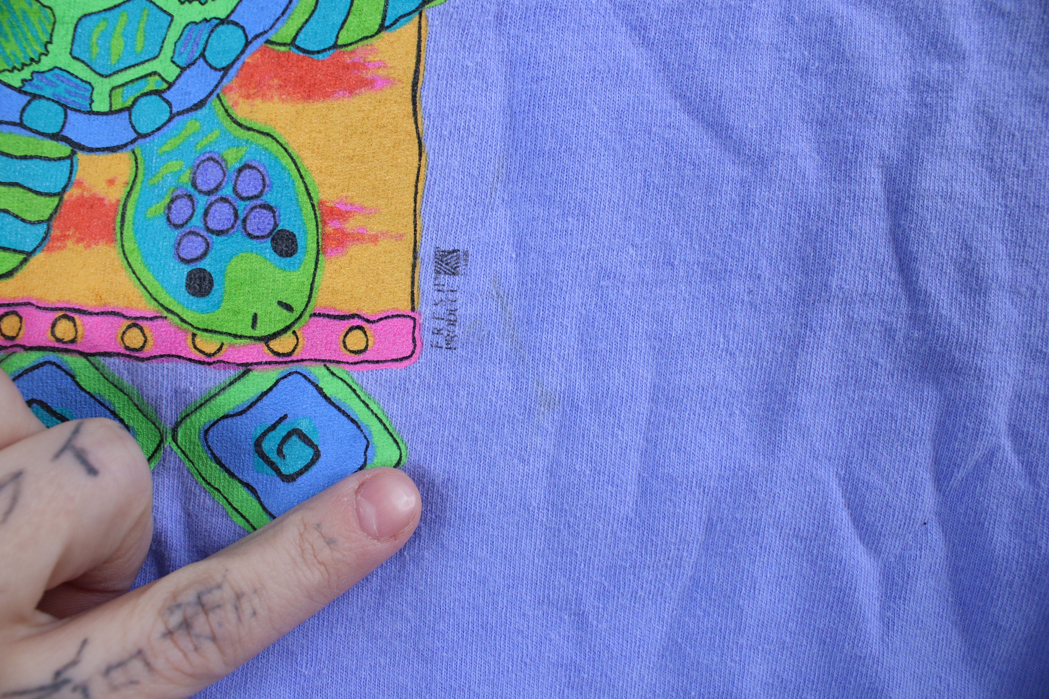 Vintage Vintage 90s Streetwear Stonewash Art Sea Turtle T-Shirt USA Size ONE SIZE - 5 Thumbnail