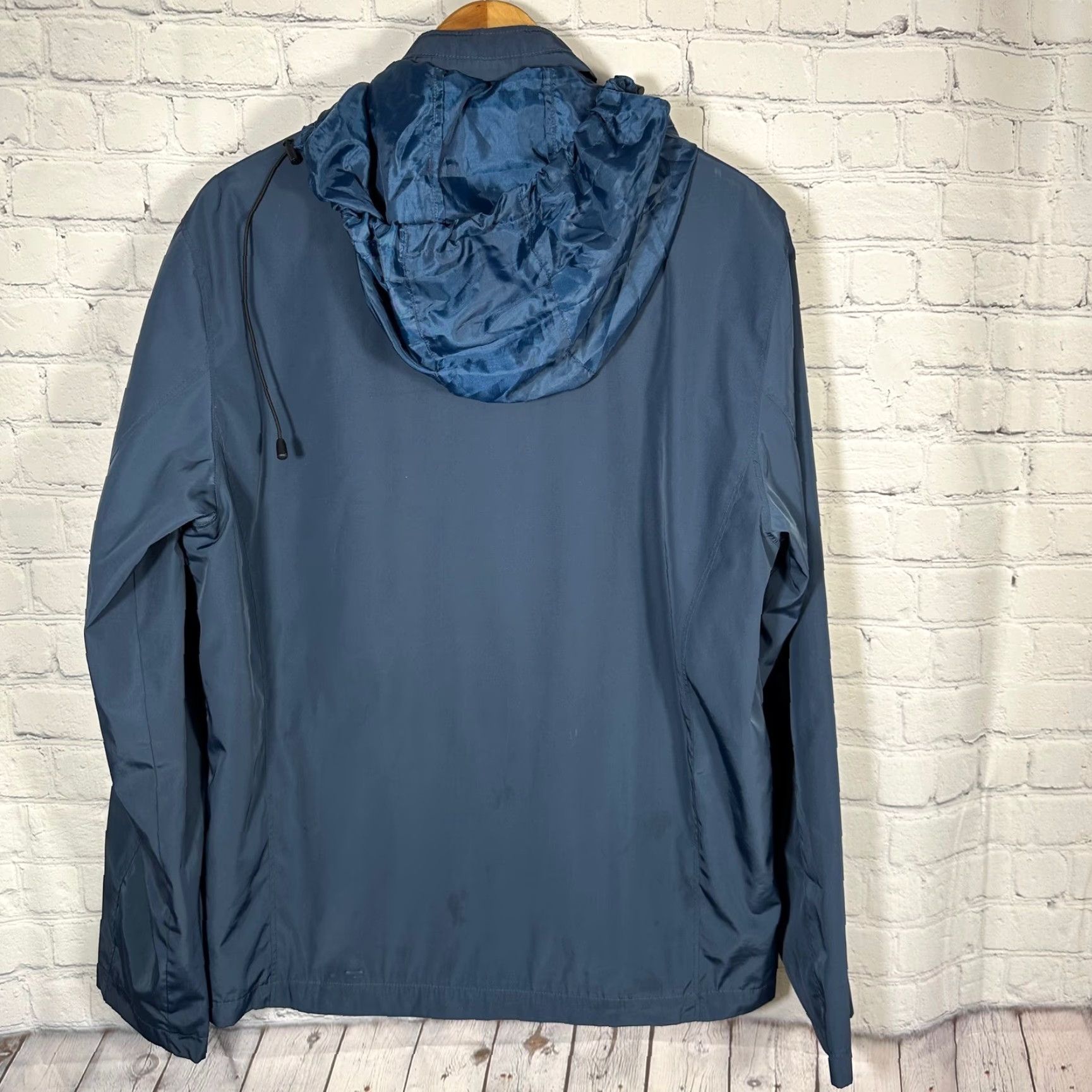 Tumi Tumi T-Tech Mens Jacket Windbreaker Full Zip Hooded Lightweight Navy Blue M Regular Pocket Zippered Pockets Logo Travel Casual Size US M / EU 48-50 / 2 - 6 Thumbnail